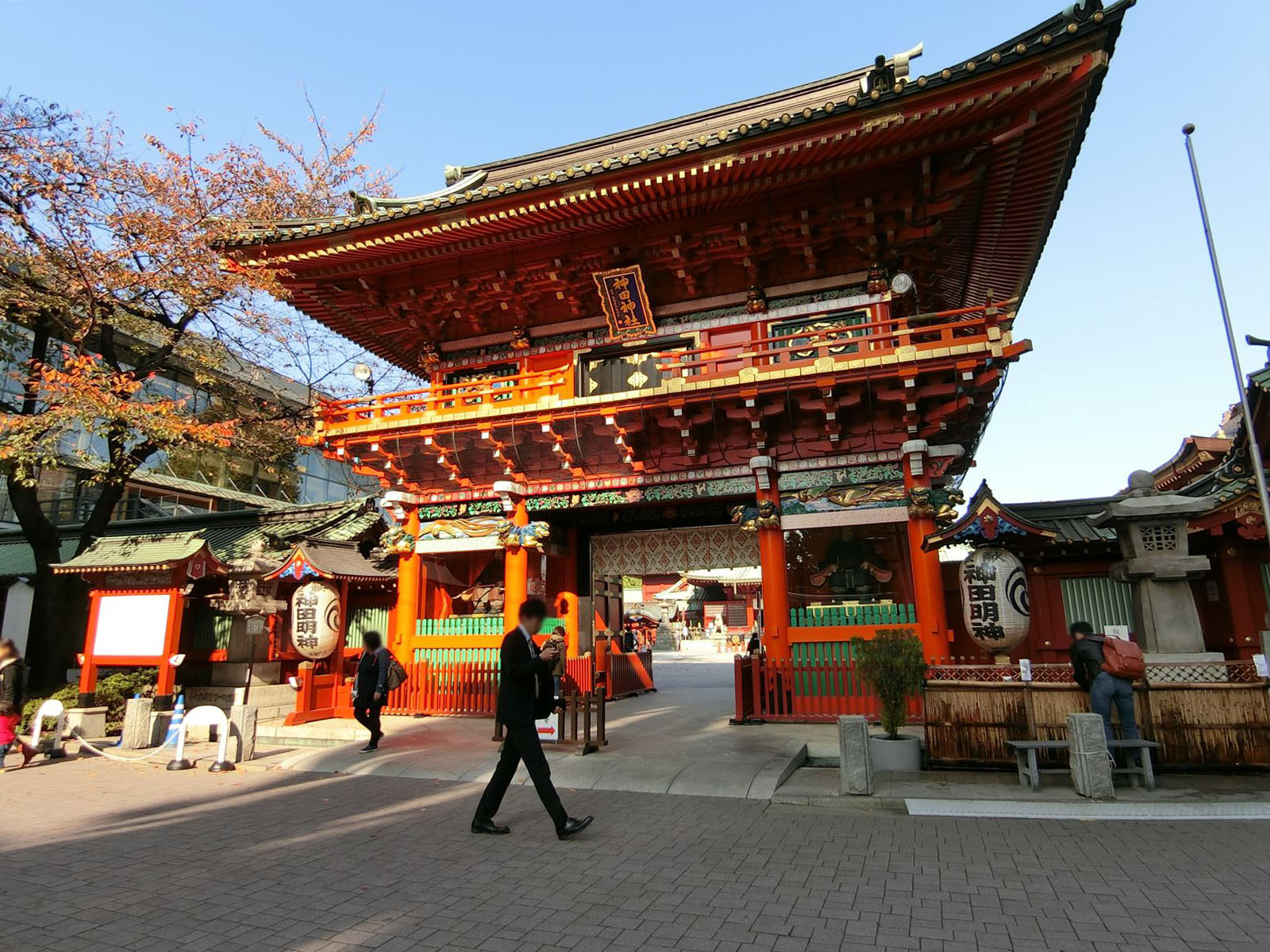 同じ並びの神田明神