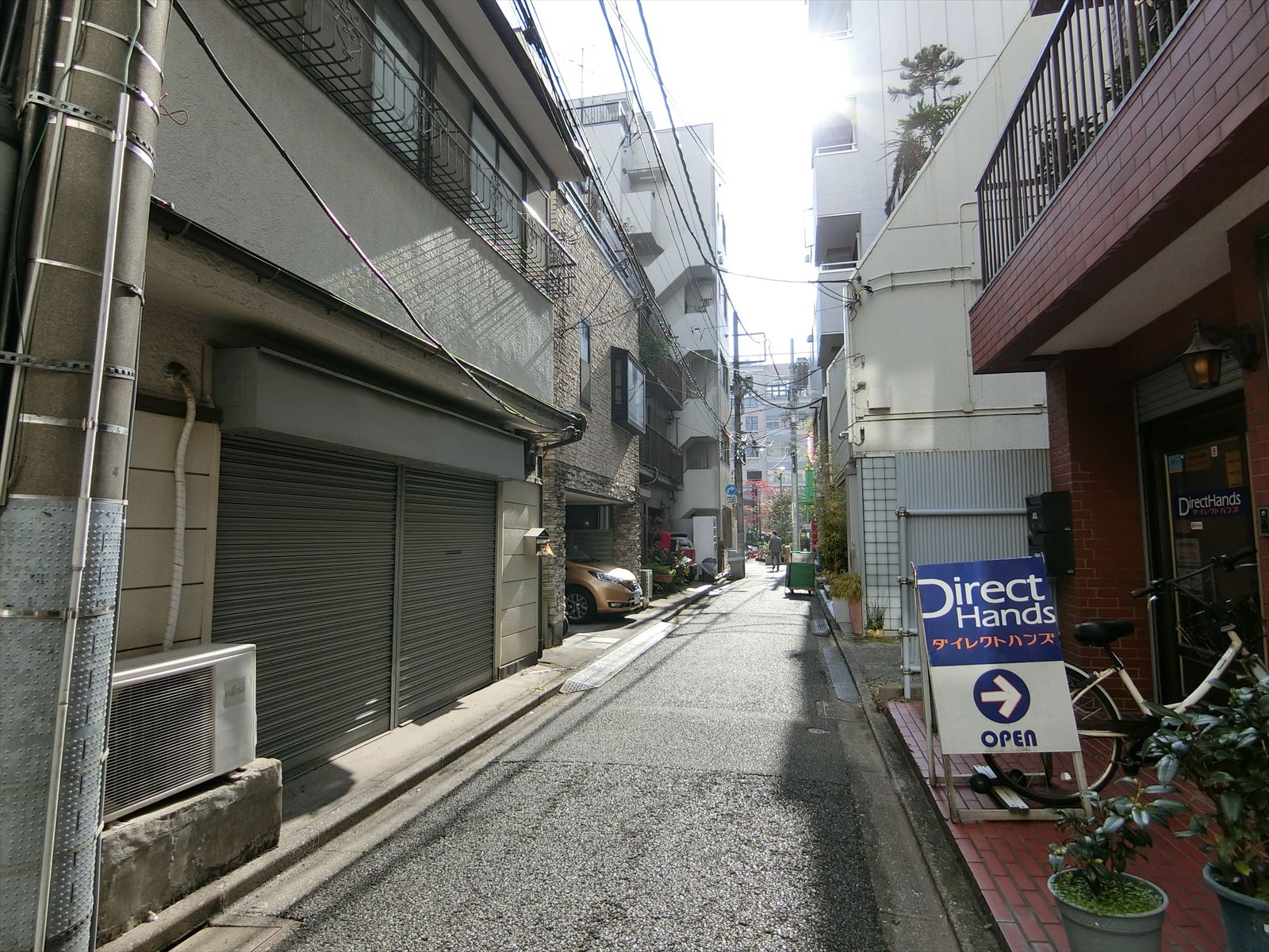 出入口側の前面の通り