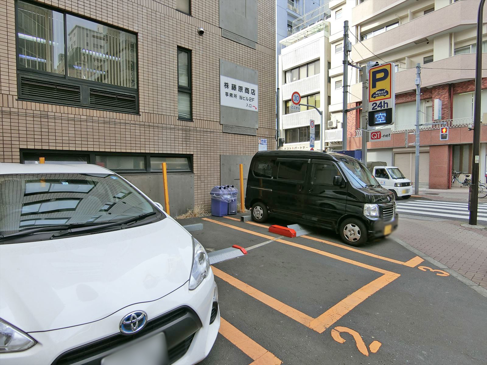 並びのコインパーキング