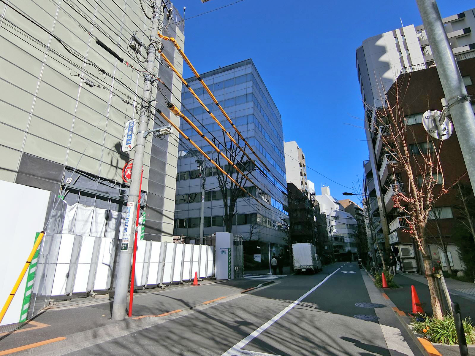 周辺は静かなエリア