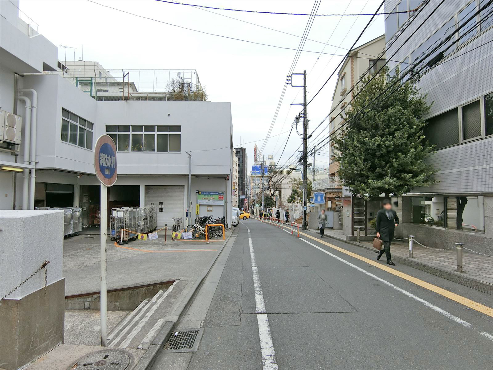 高田馬場ヒルサイドパレス前面の通り