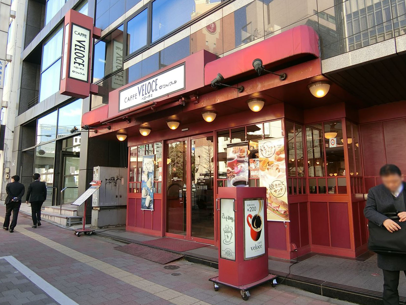 徒歩3分のカフェ・ベローチェ