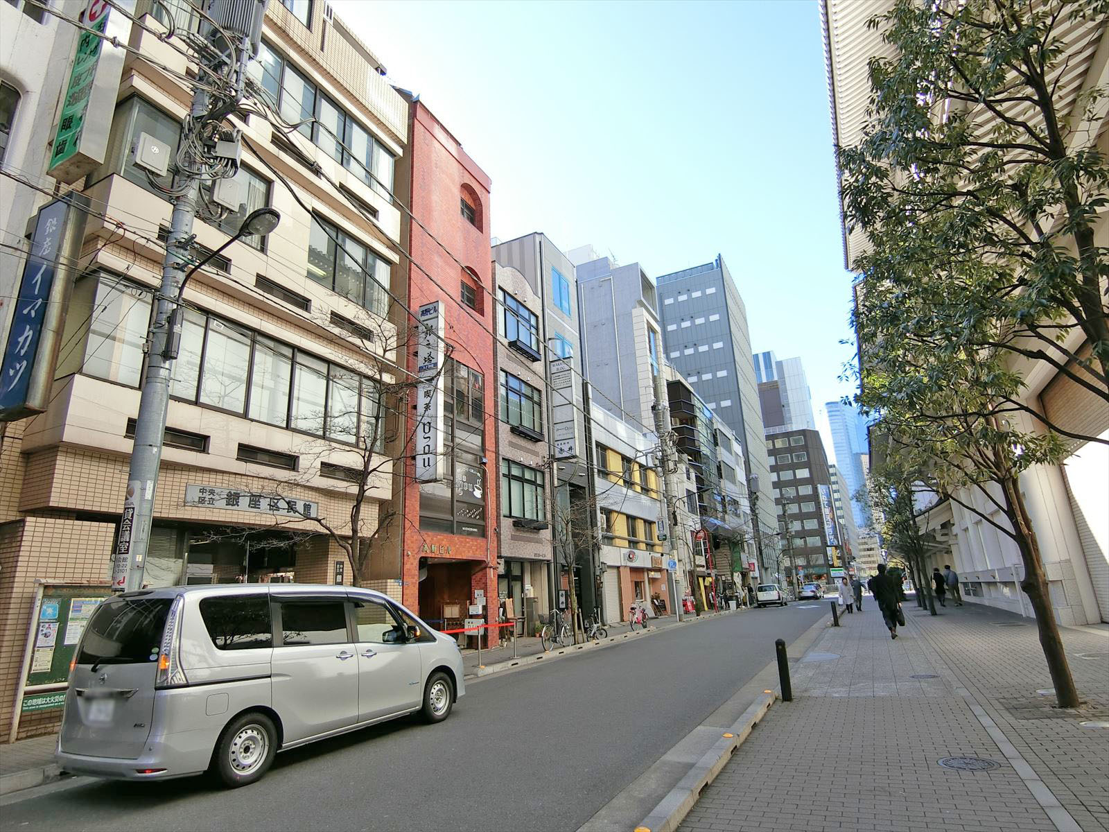 周辺は静かなエリア