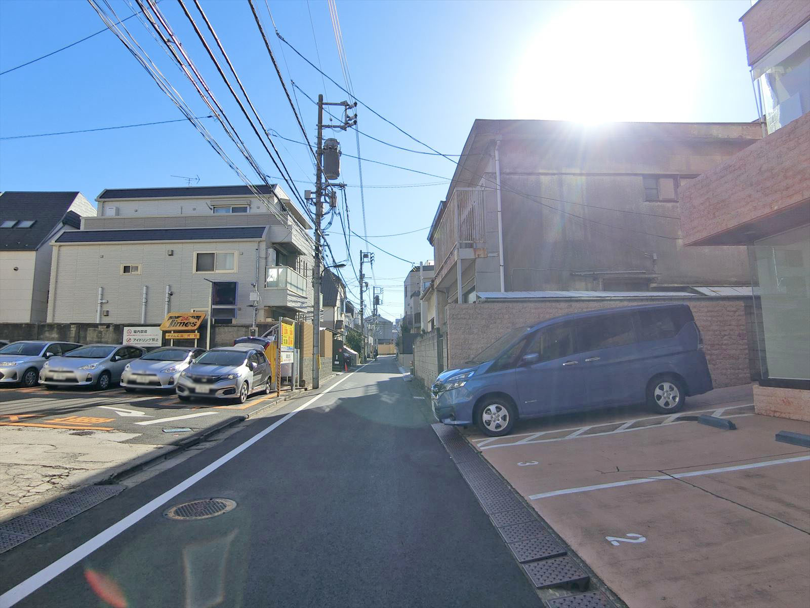 武藤ビル前面の通り