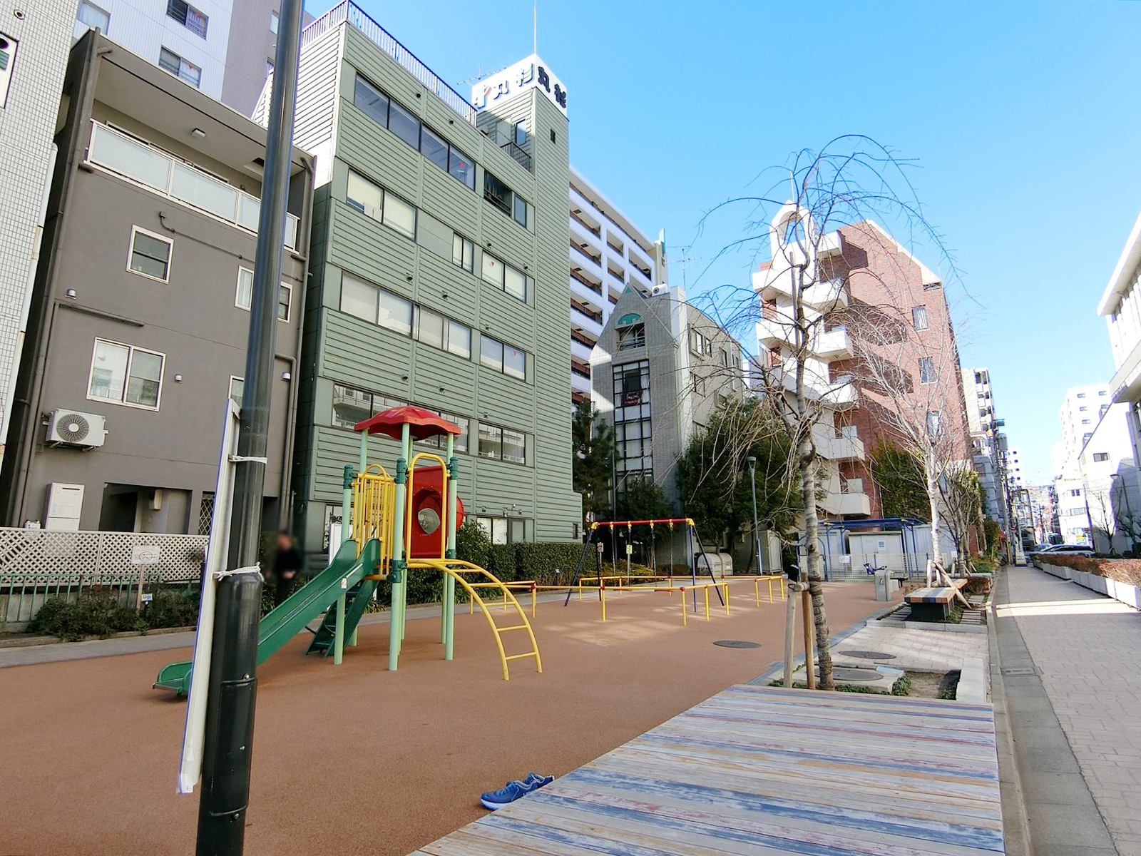至近の久松児童公園