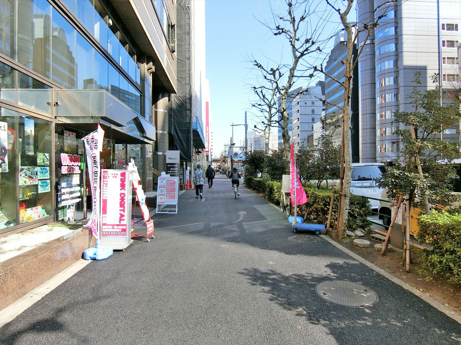 ブライティング神田ビル前面の通り