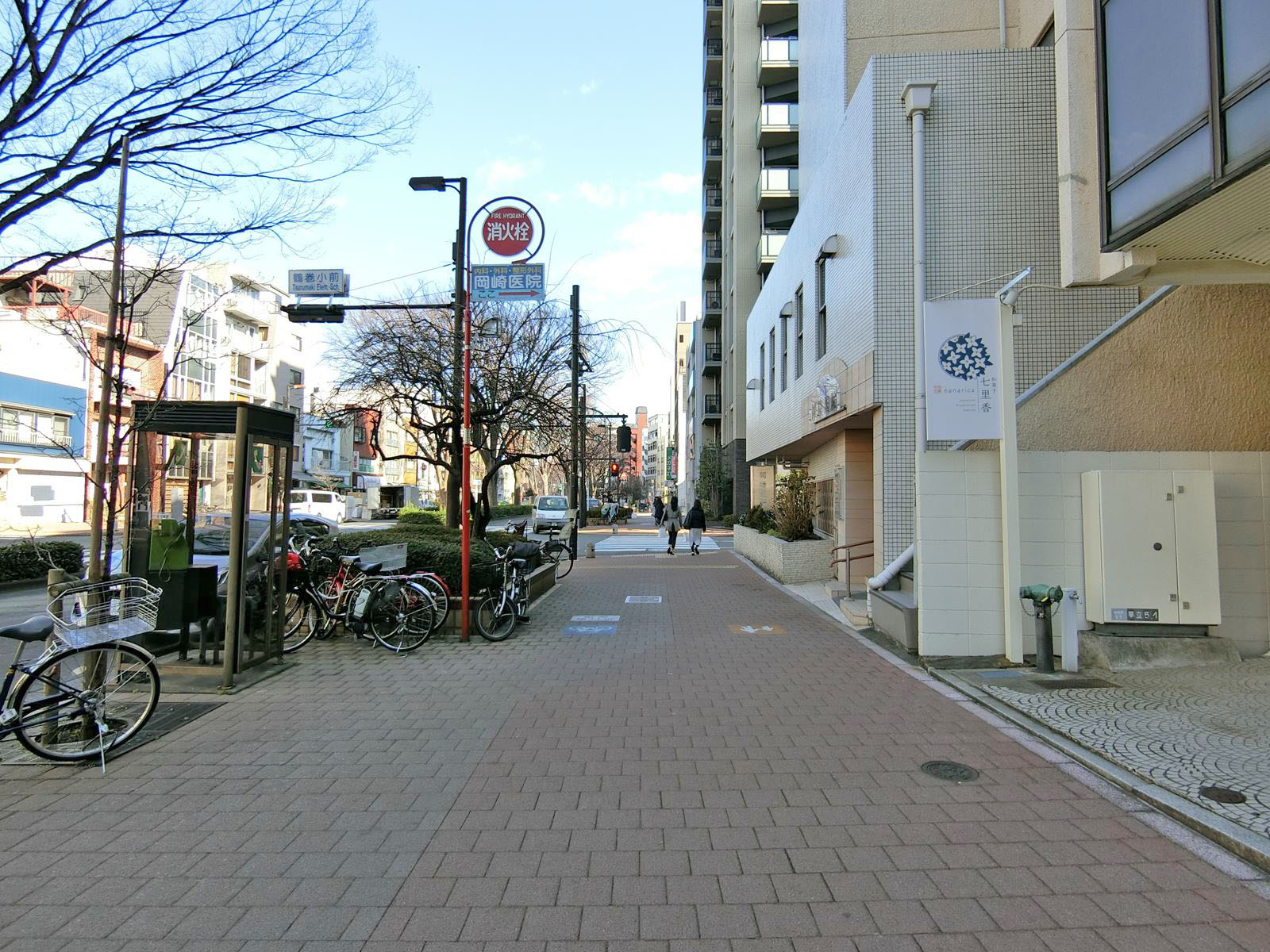 洛陽ビル前面の通り