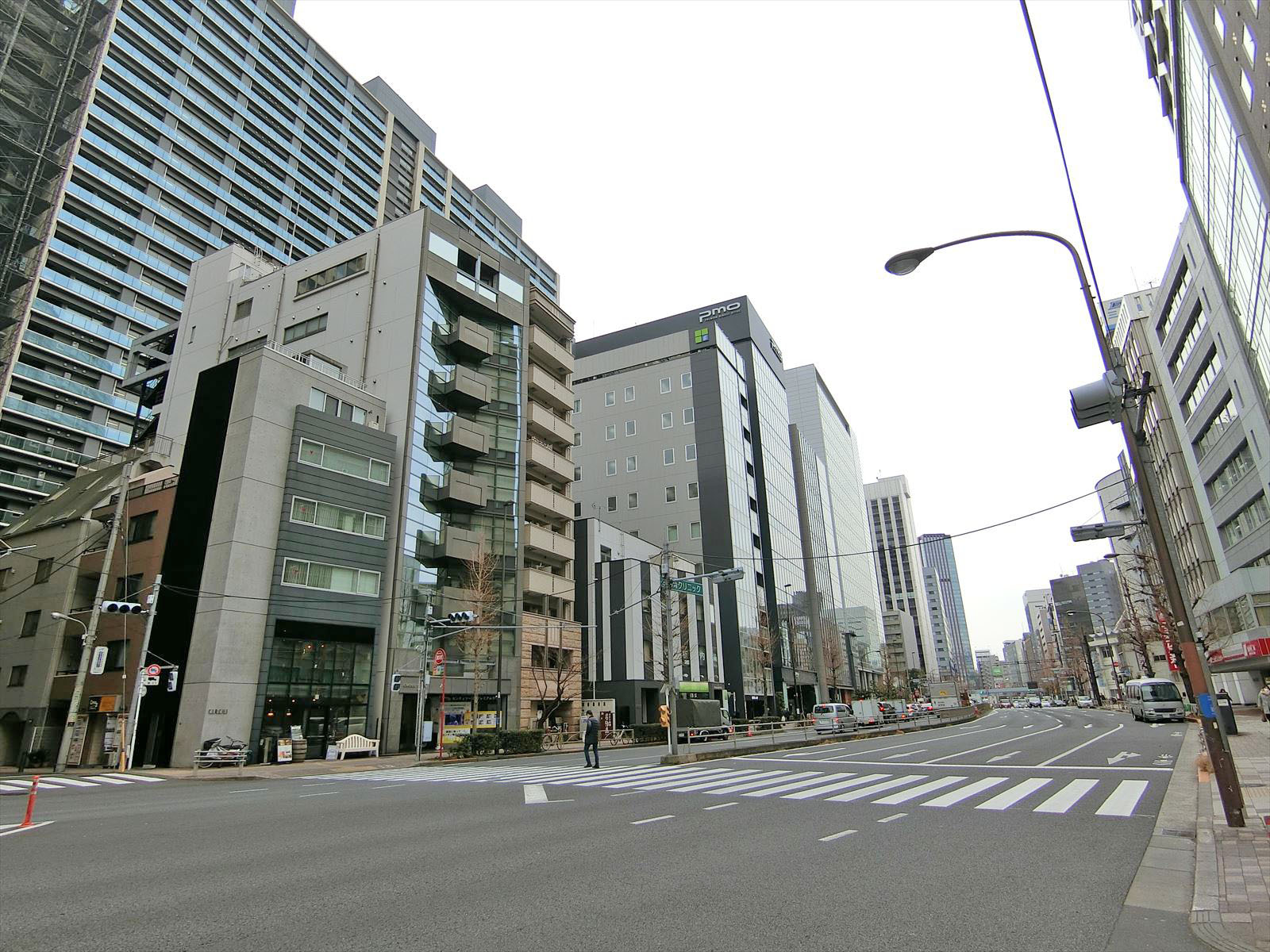 第一京浜沿いに立地