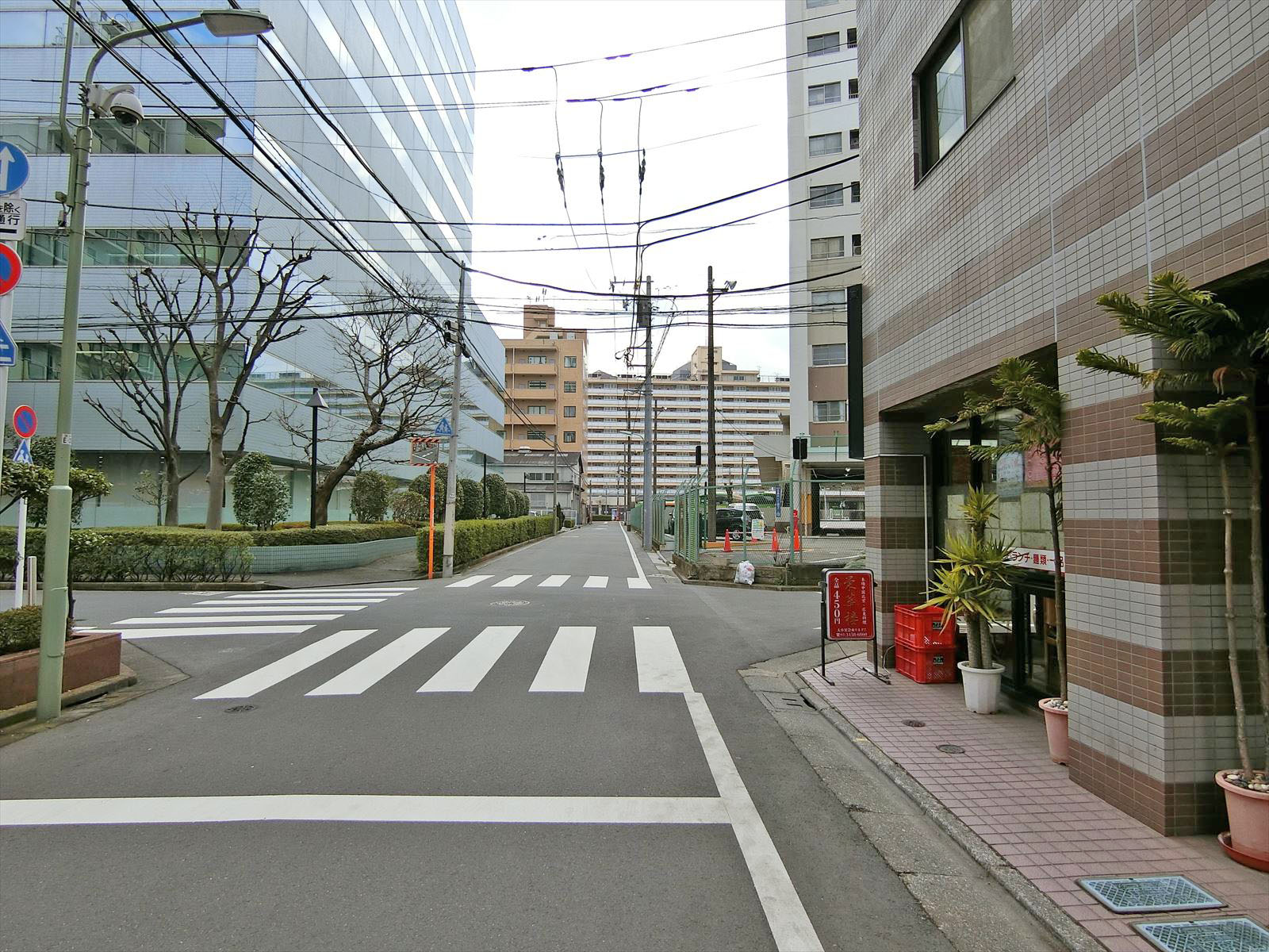 BR品川2ビル前面の通り