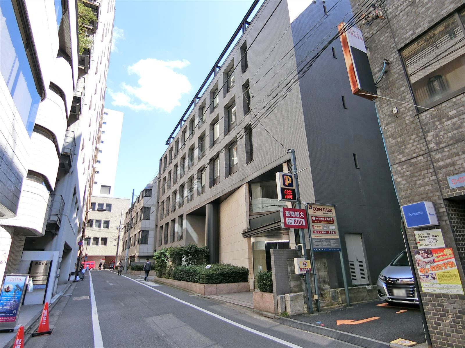 周辺は静かなエリア