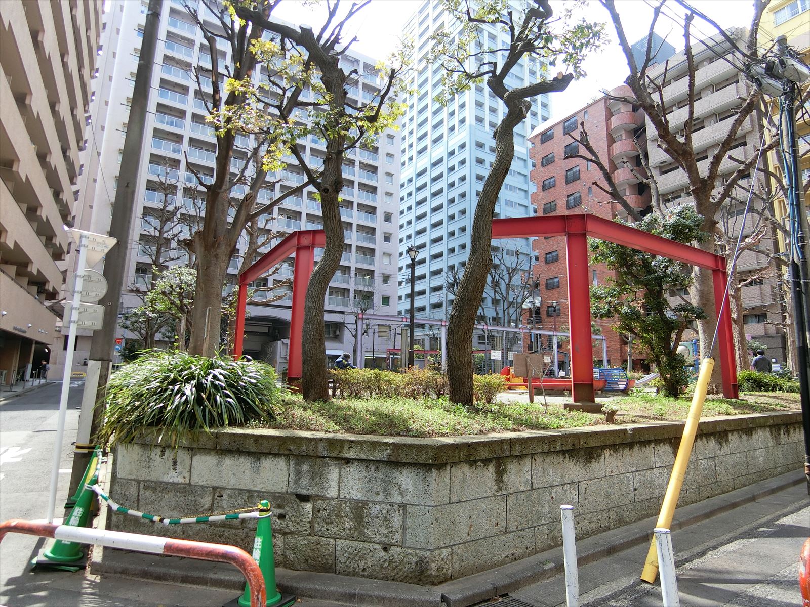 付近の花園東公園