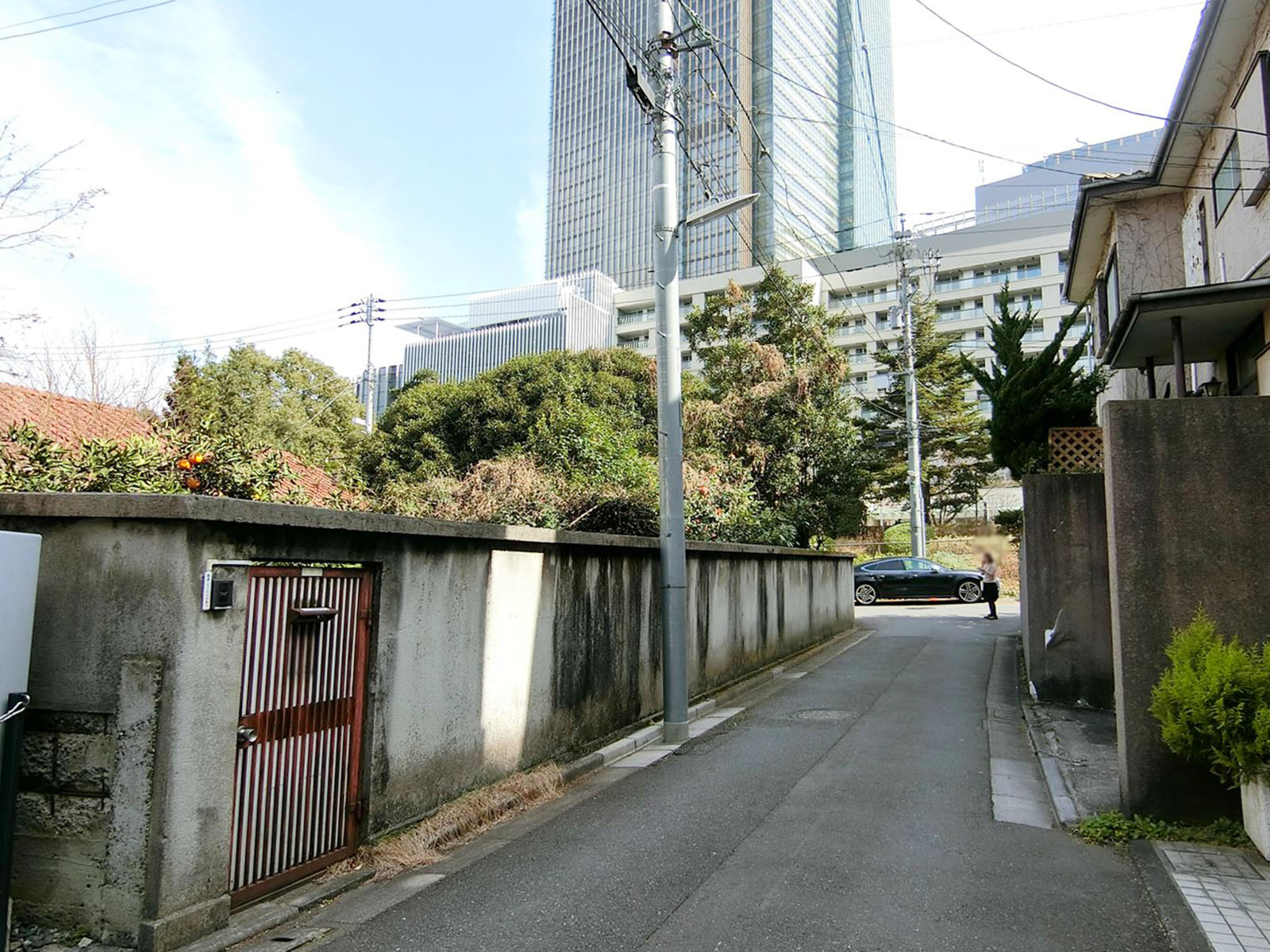 A-9THビル前面の通り