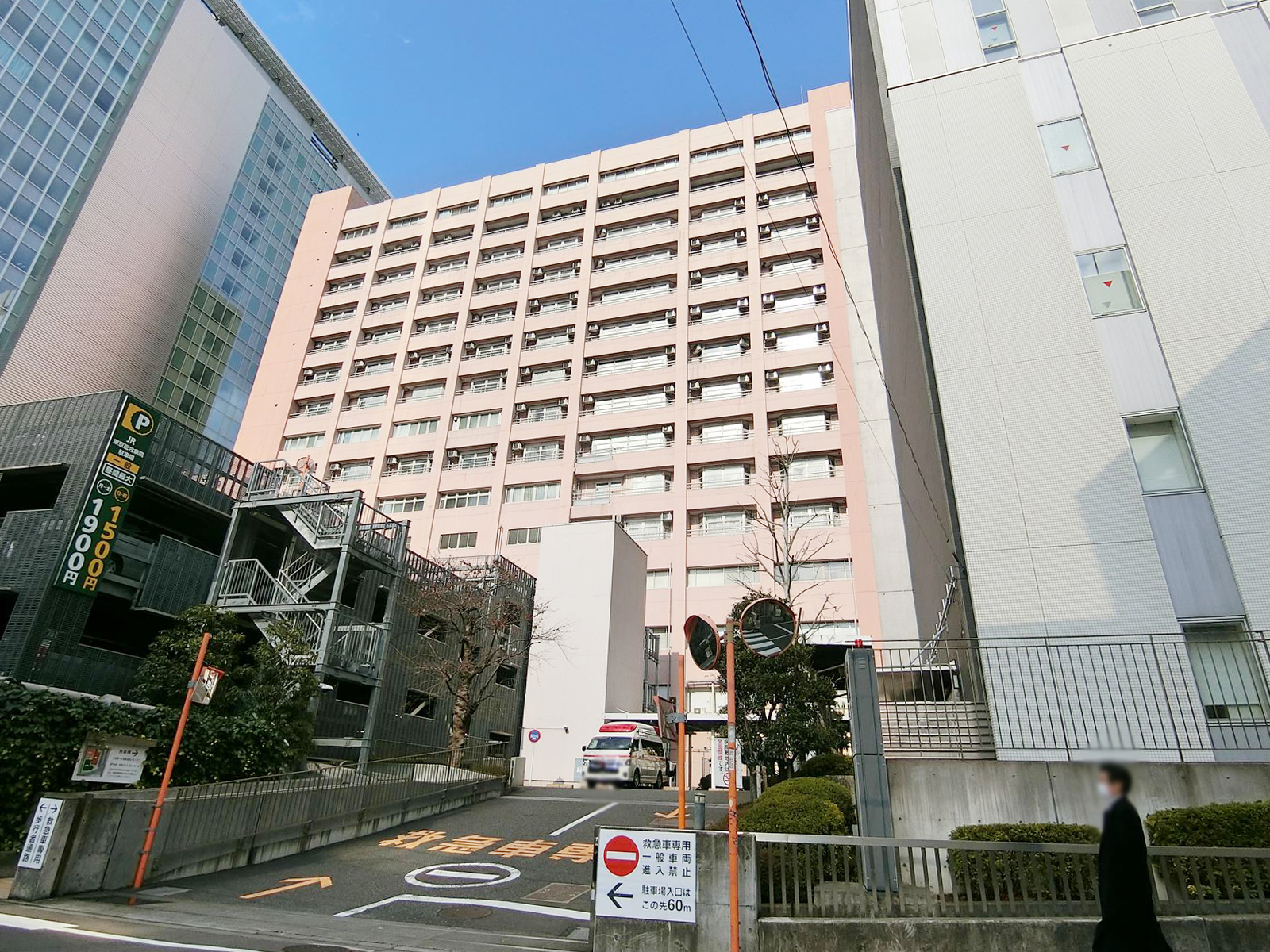 付近のJR東京総合病院
