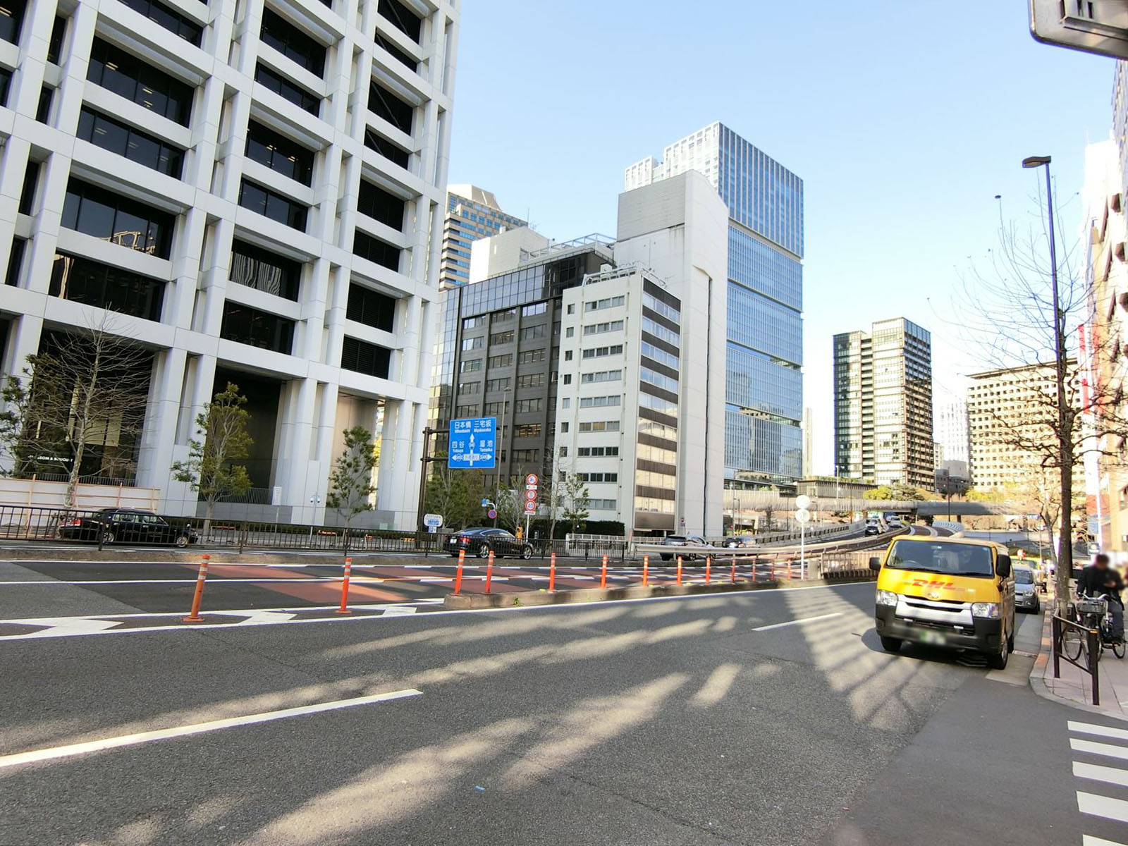 付近には青山通り