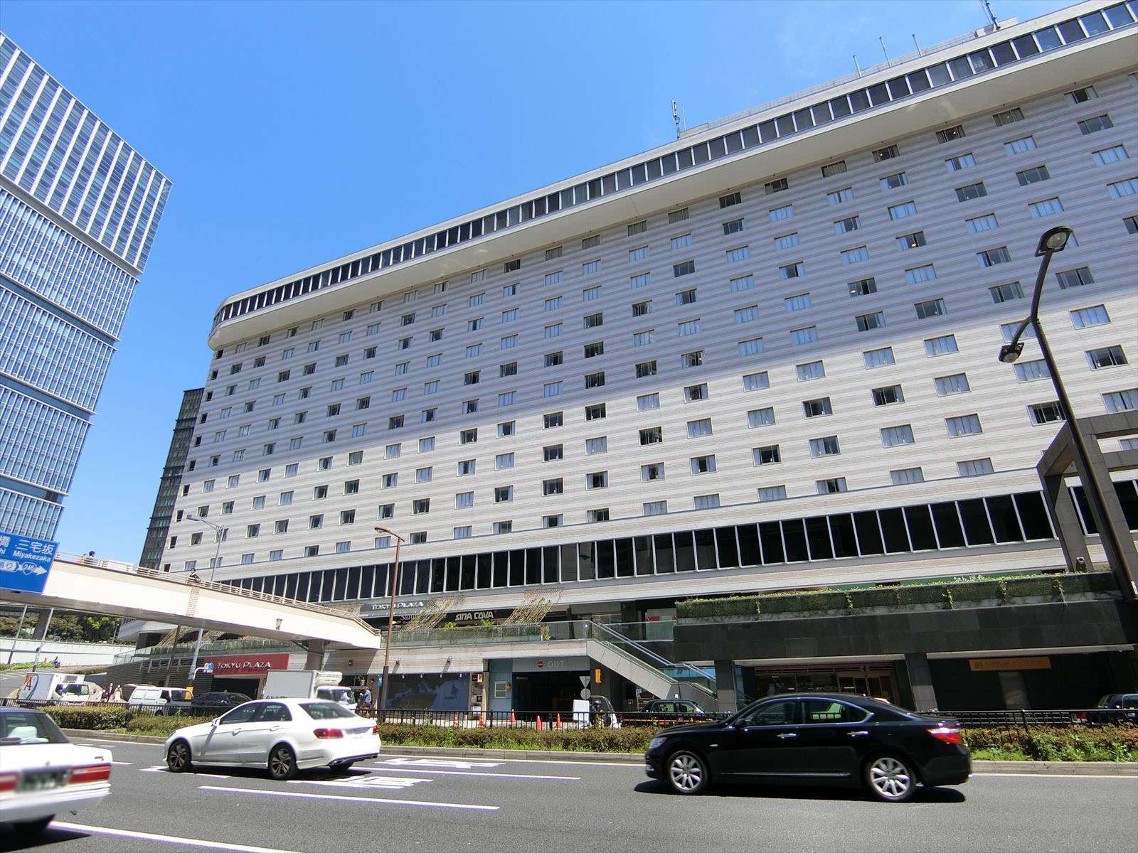 付近の東急プラザ