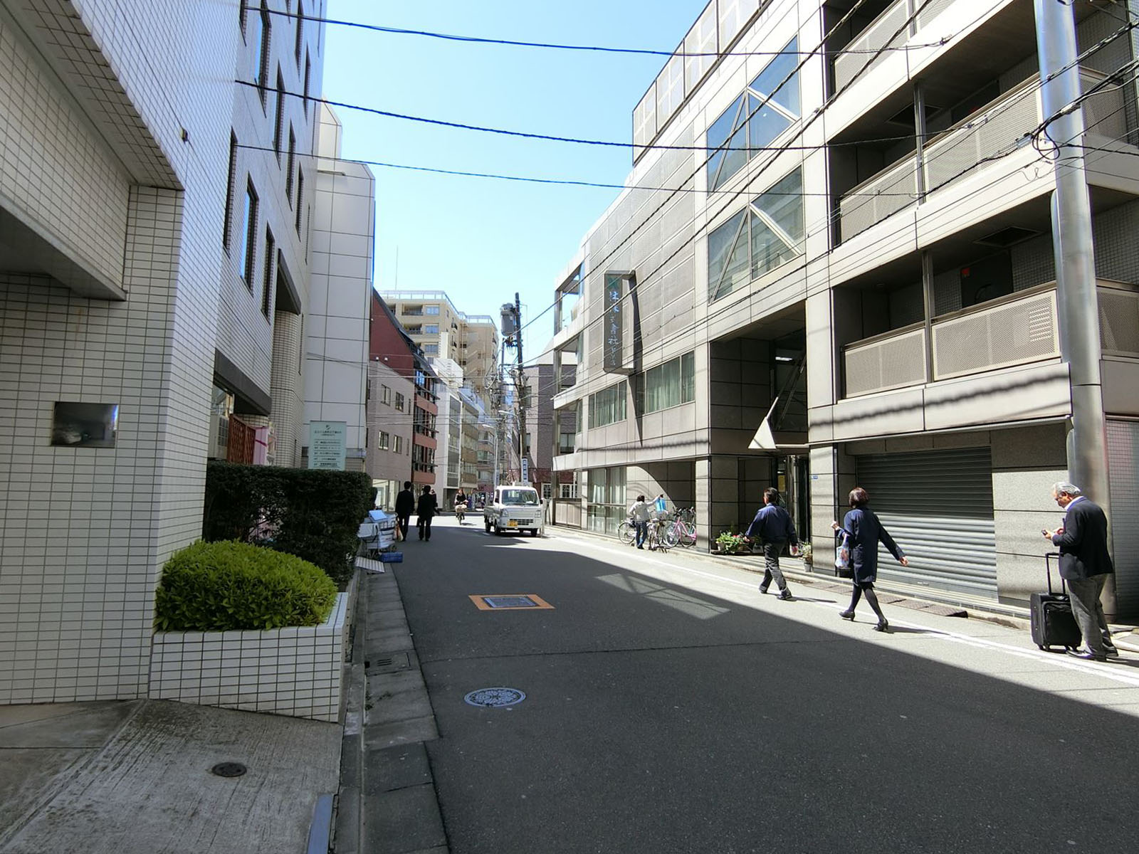 株式会社林ビル前面の通り