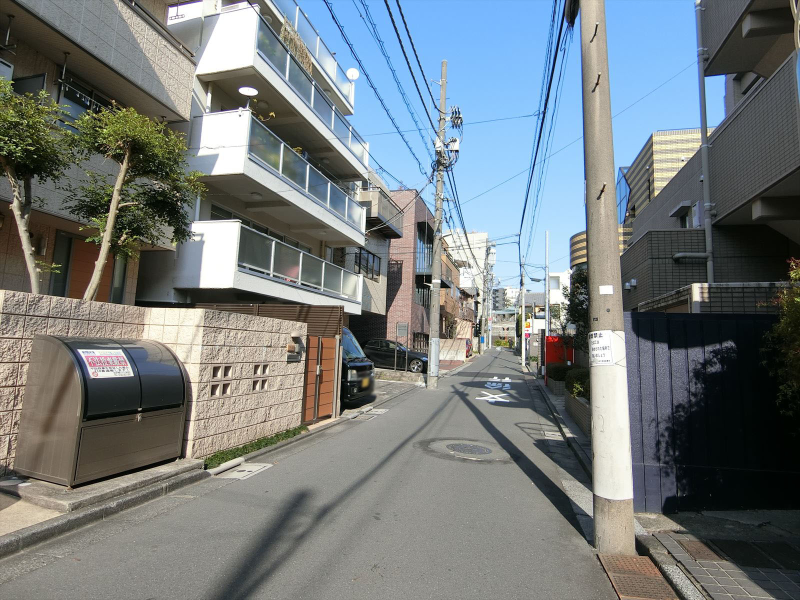 MORIビル前面の通り
