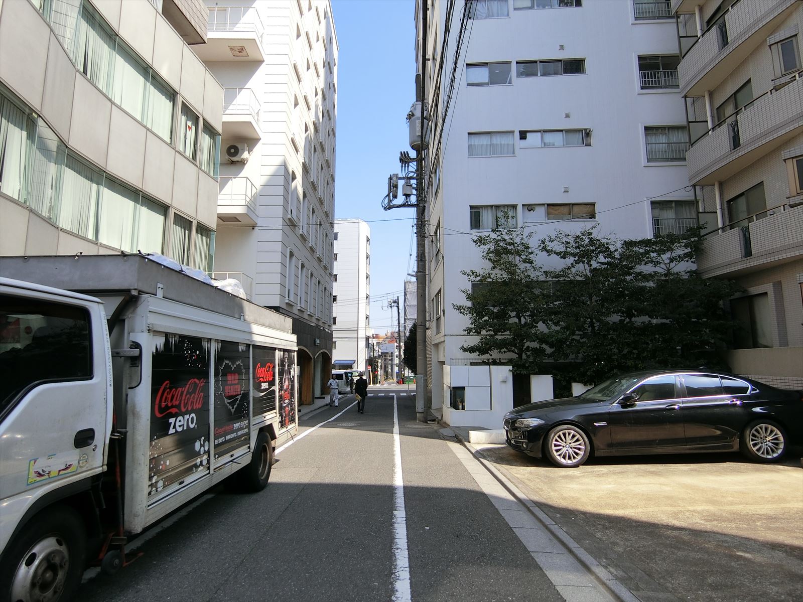 原宿ヒダカビル前面の通り