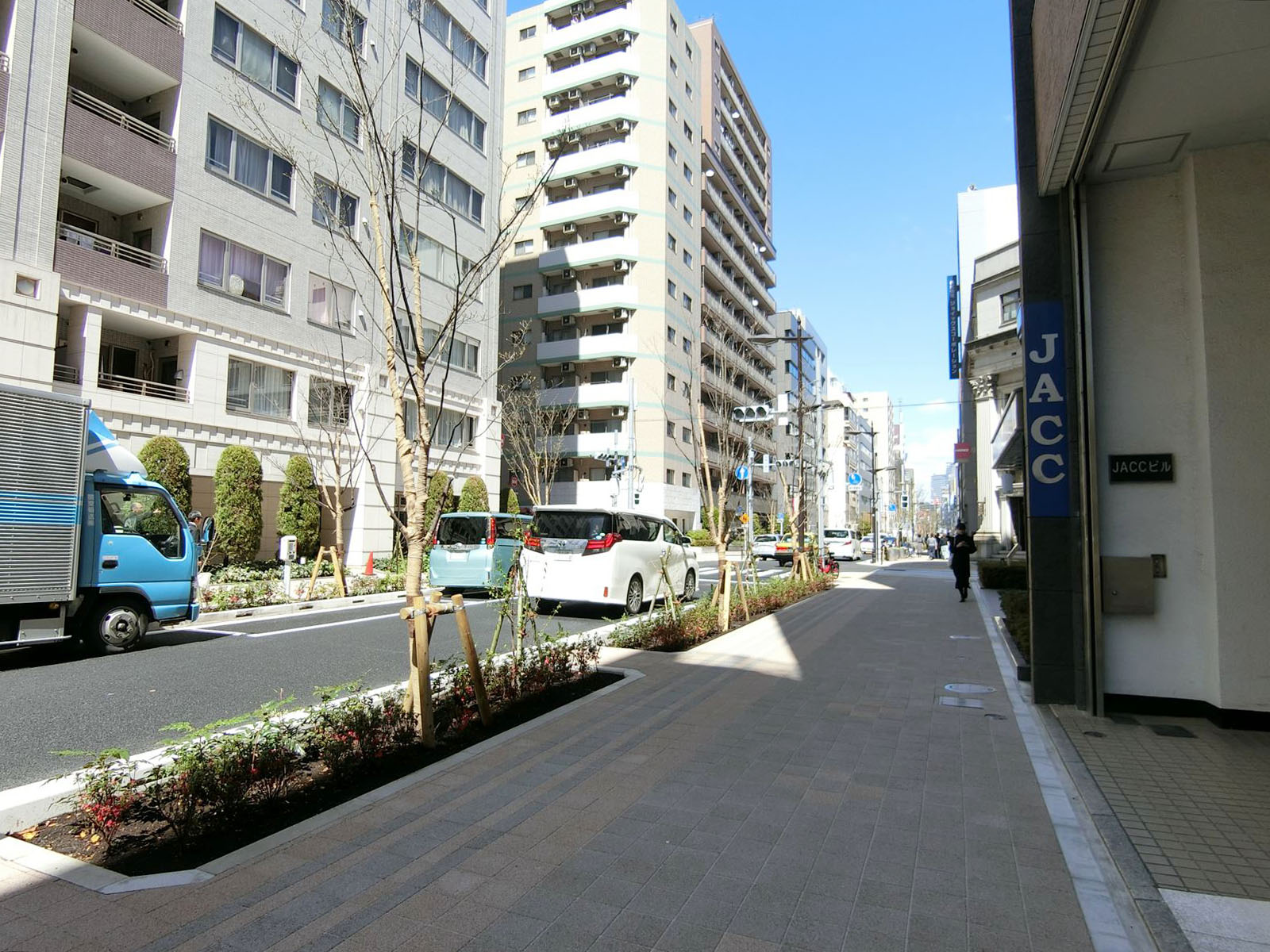 JACCビル前面の通り
