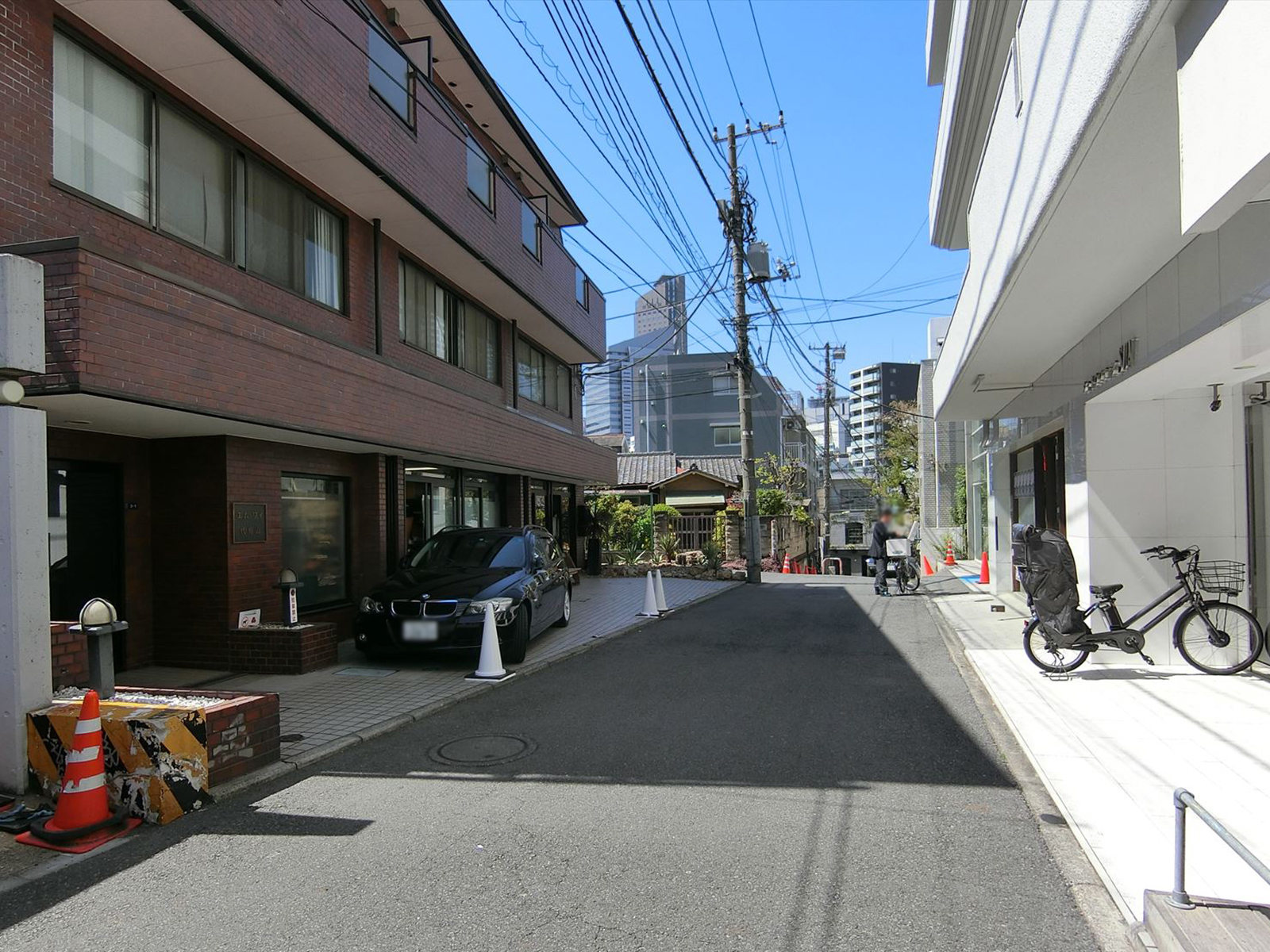 エムワイ代官山前面の通り