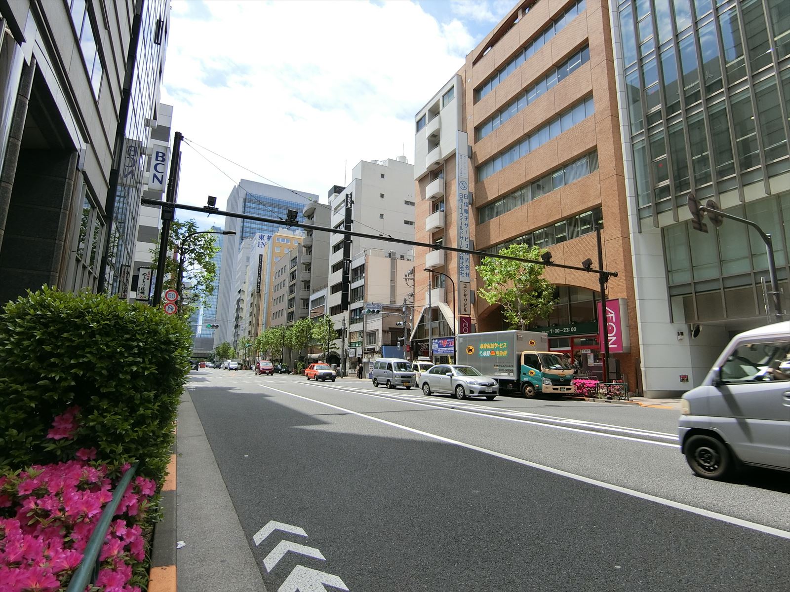 目前の外堀通り