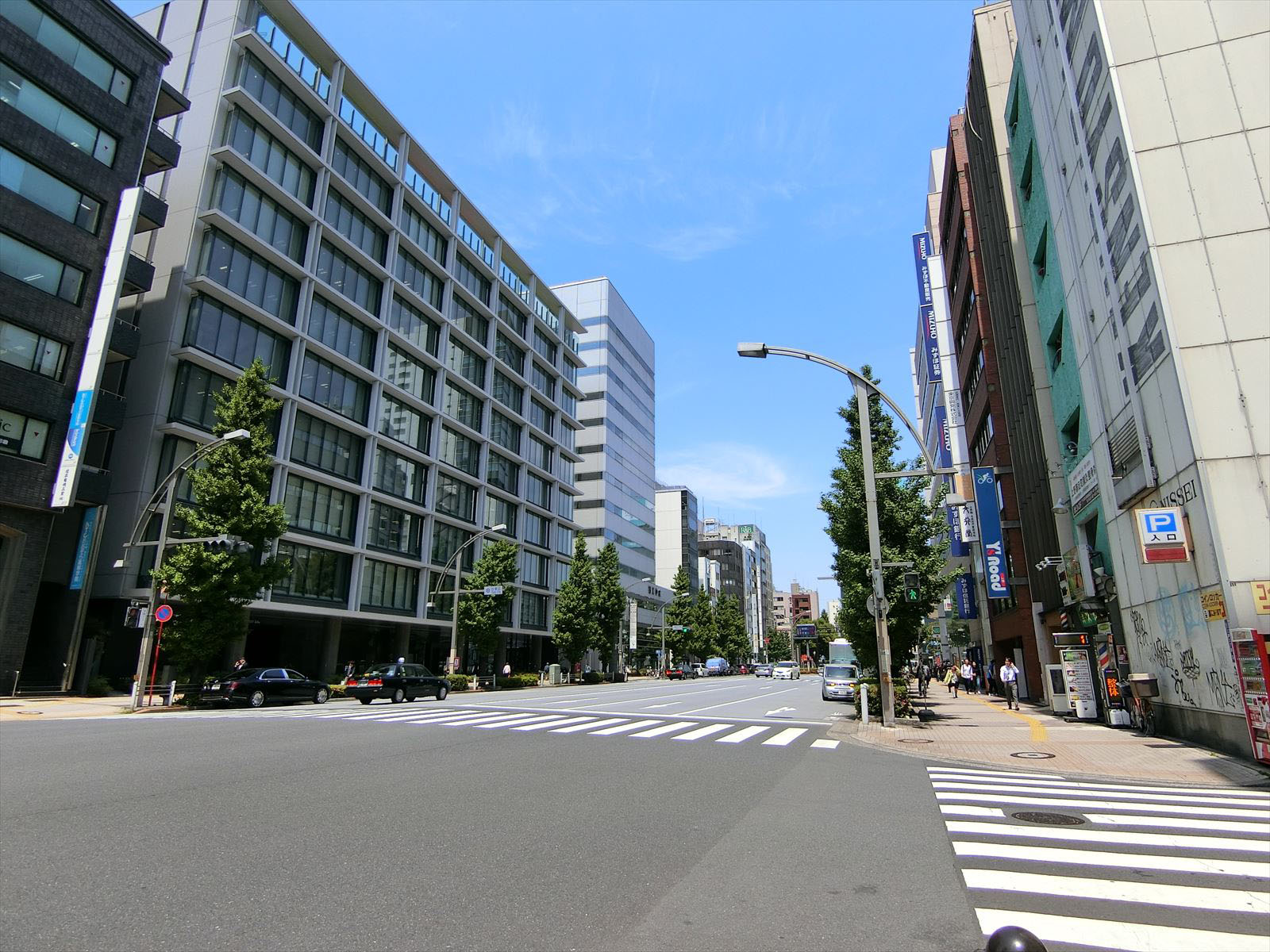 外神田5丁目交差点すぐ近く