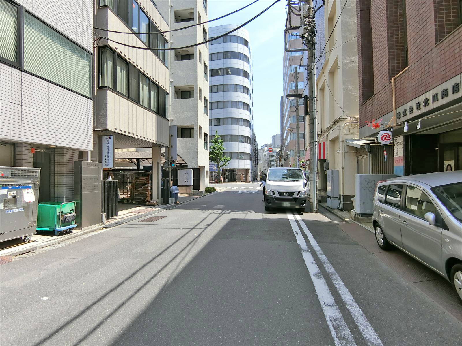 北爪ビル前面の通り