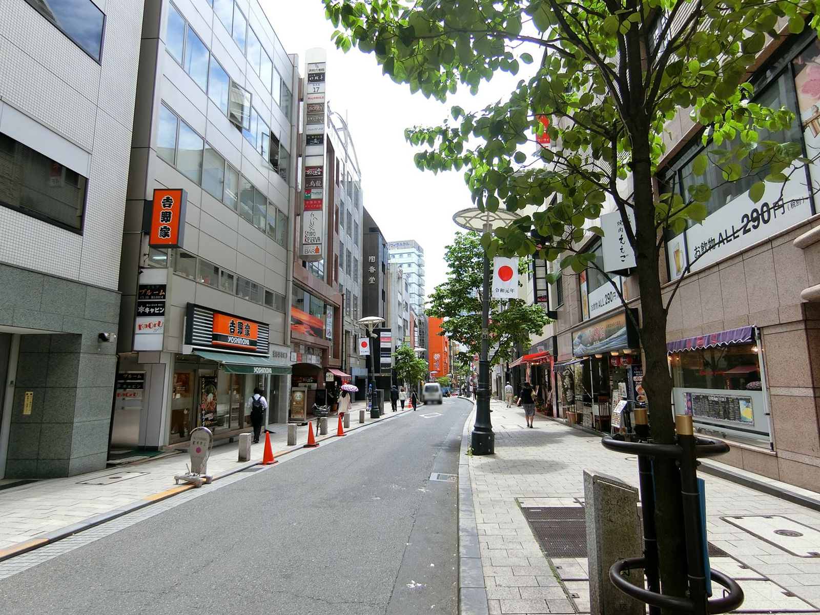 SHIMA赤坂ビル前面の通り