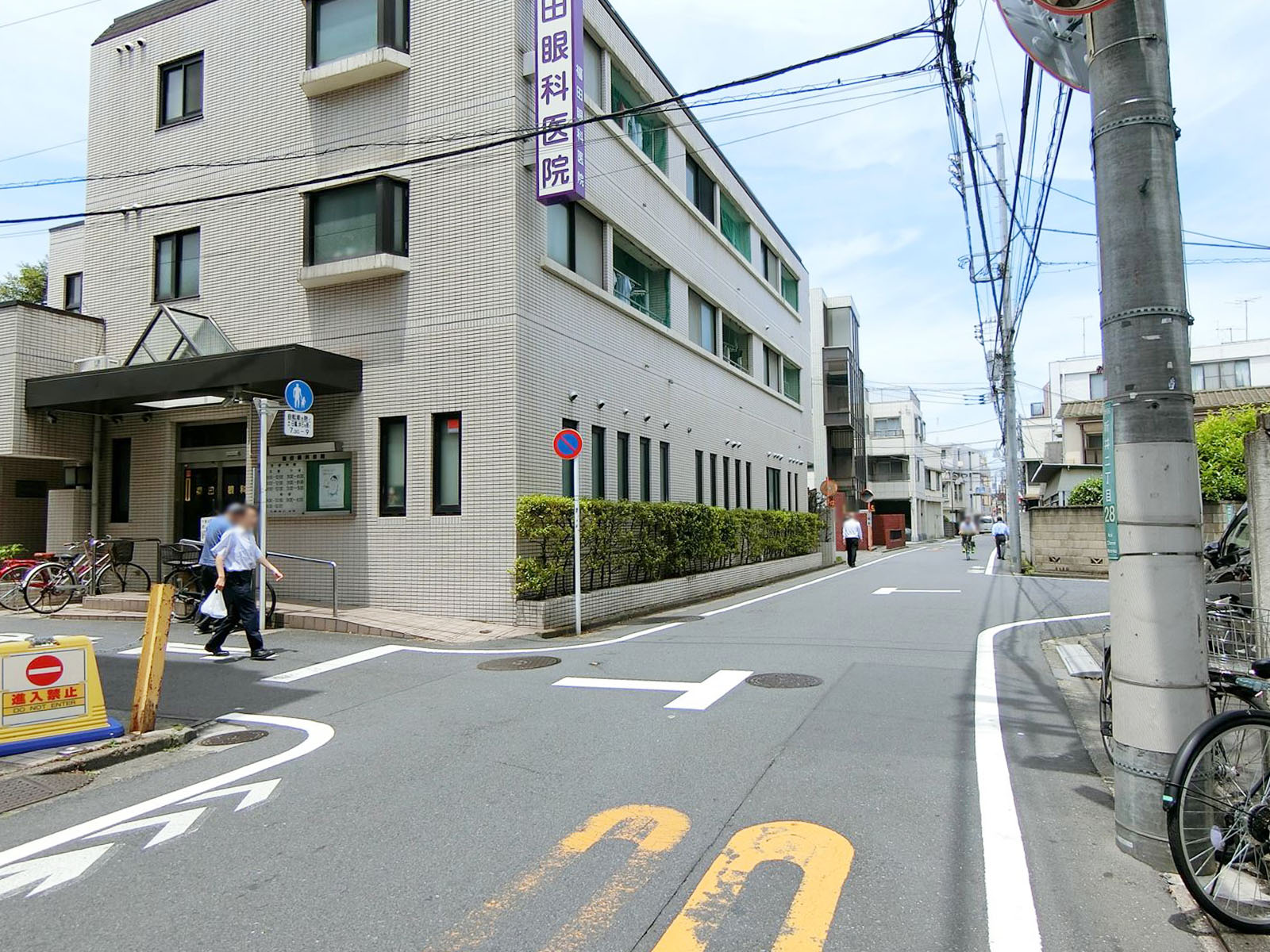 山手中野ビル前面の通り