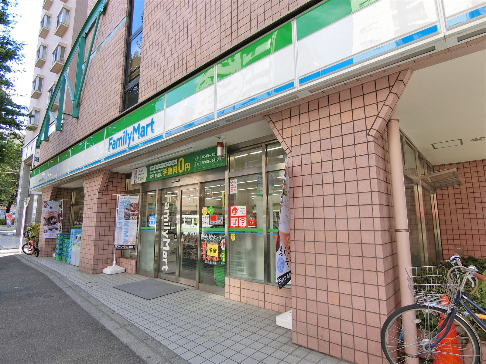 付近のファミリーマート