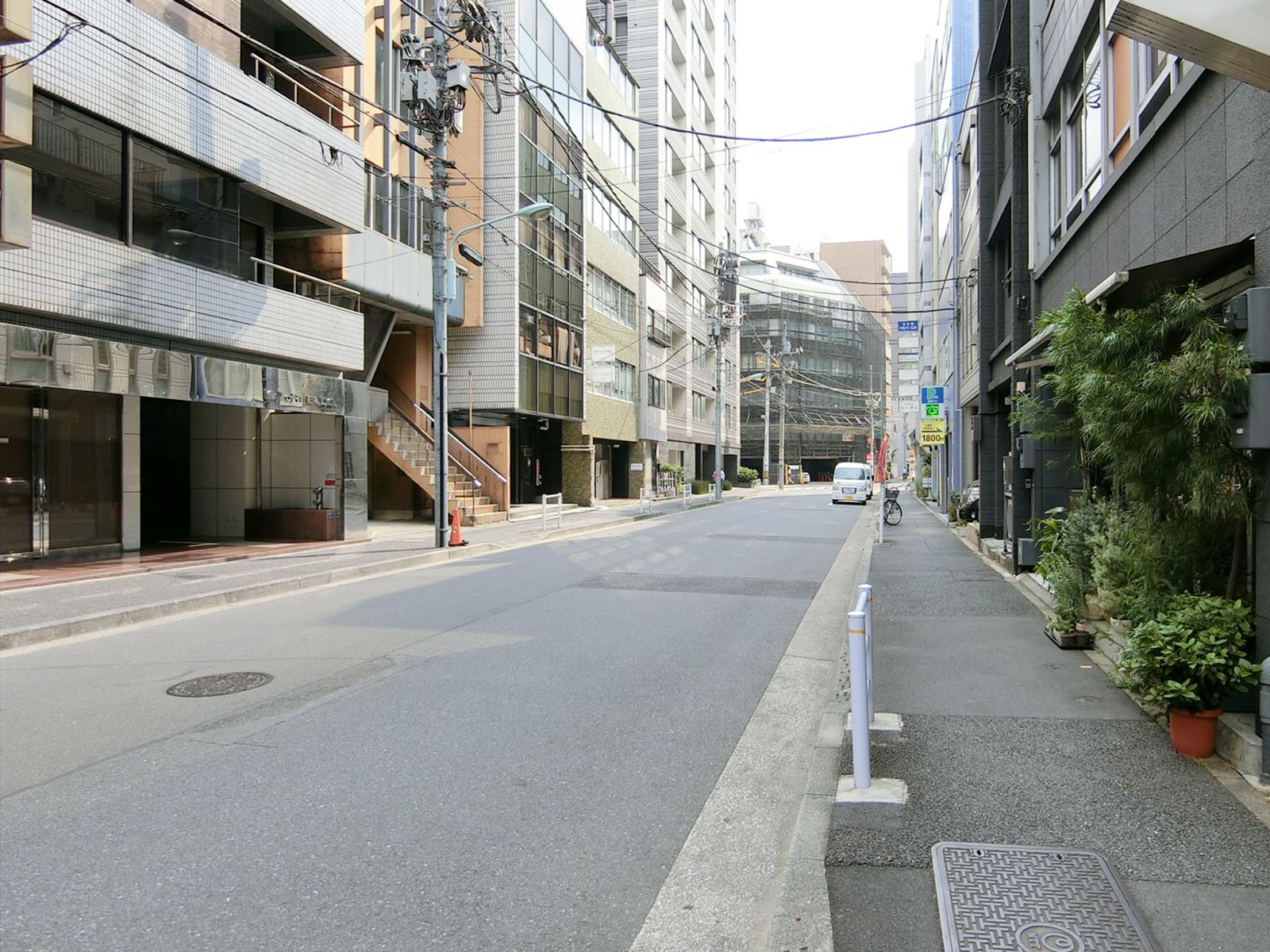 日本橋S&Sビル前面の通り