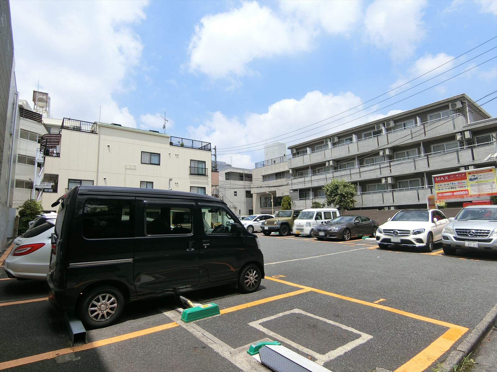 隣のコインパーキング