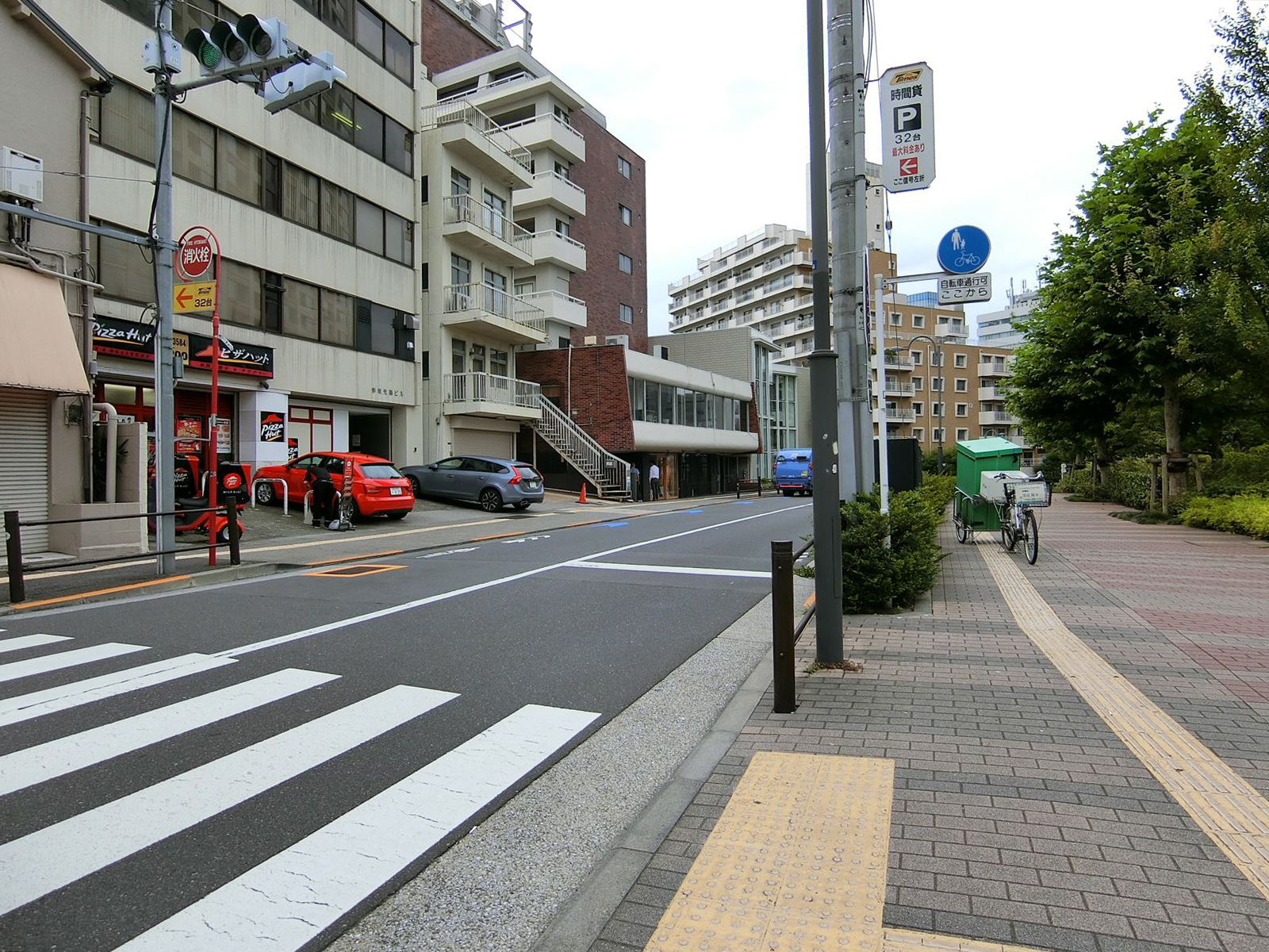 赤坂光陽ビル前面の通り