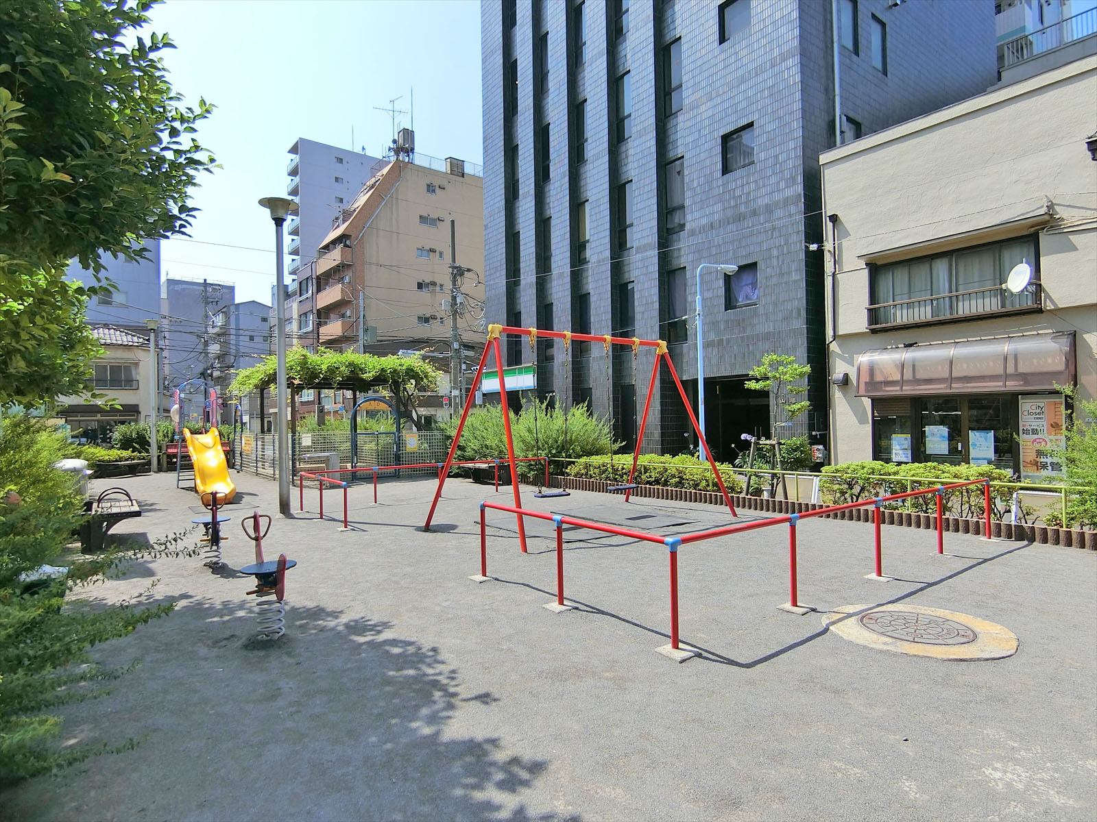 近くの小島児童遊園