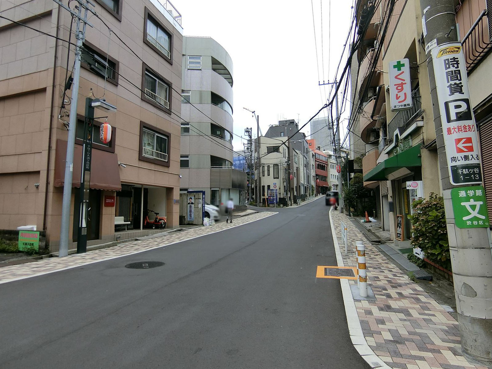 ハウスコーヨー前面の通り