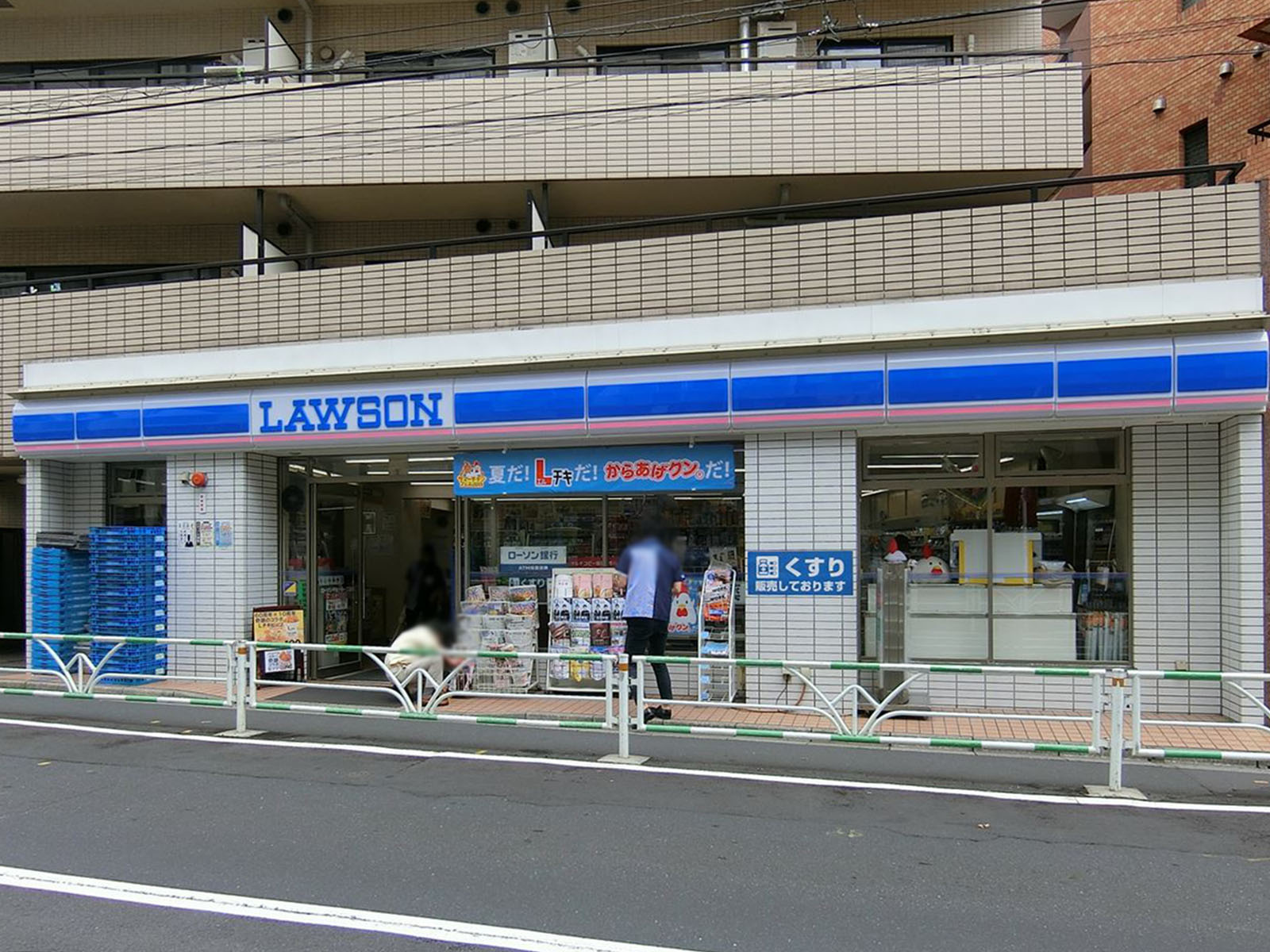 付近のローソン