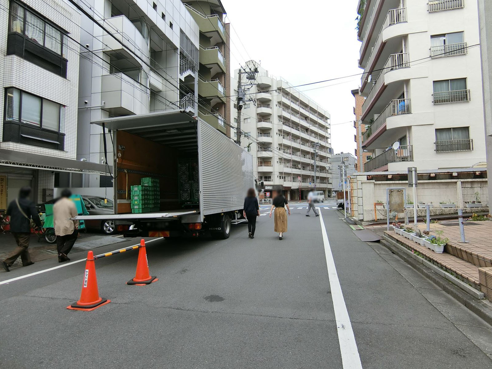 大島ビル前面の通り