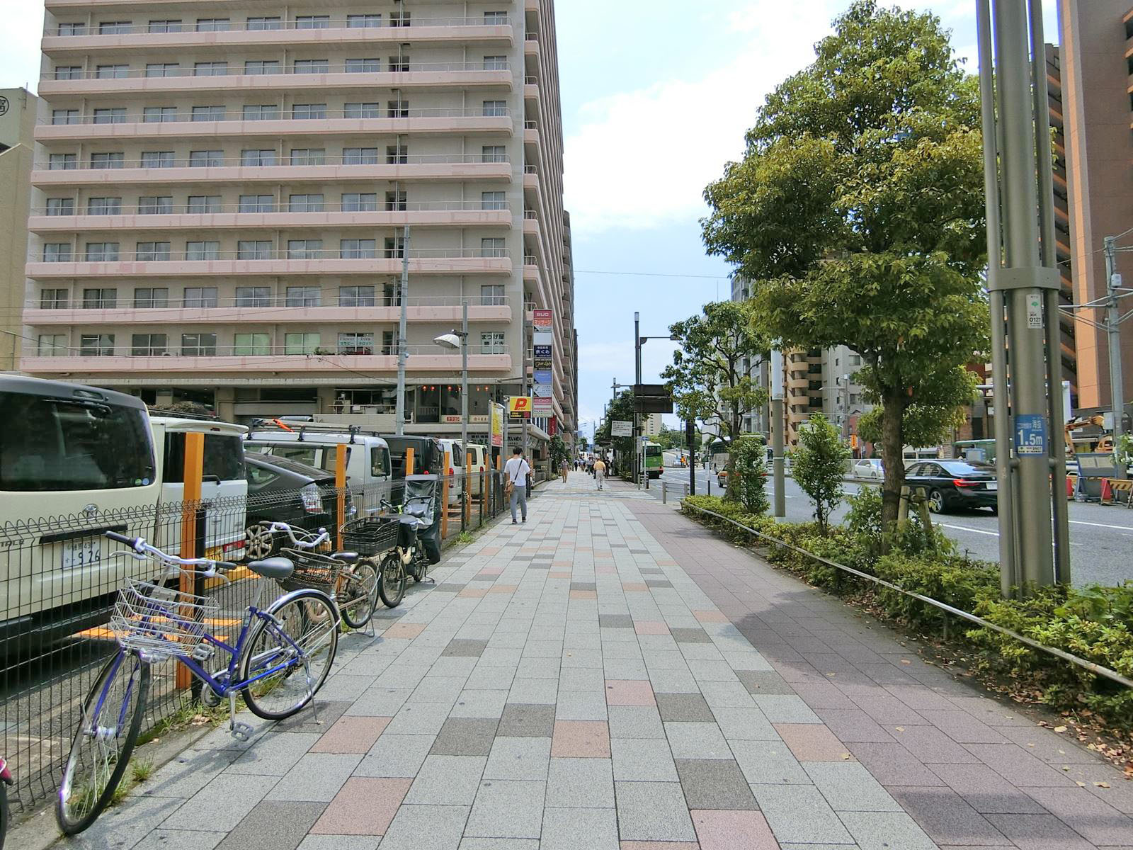 HBビル勝どき前面の通り