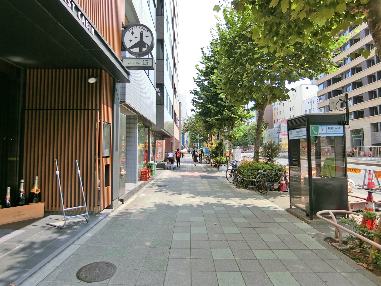 諸井ビル前面の通り
