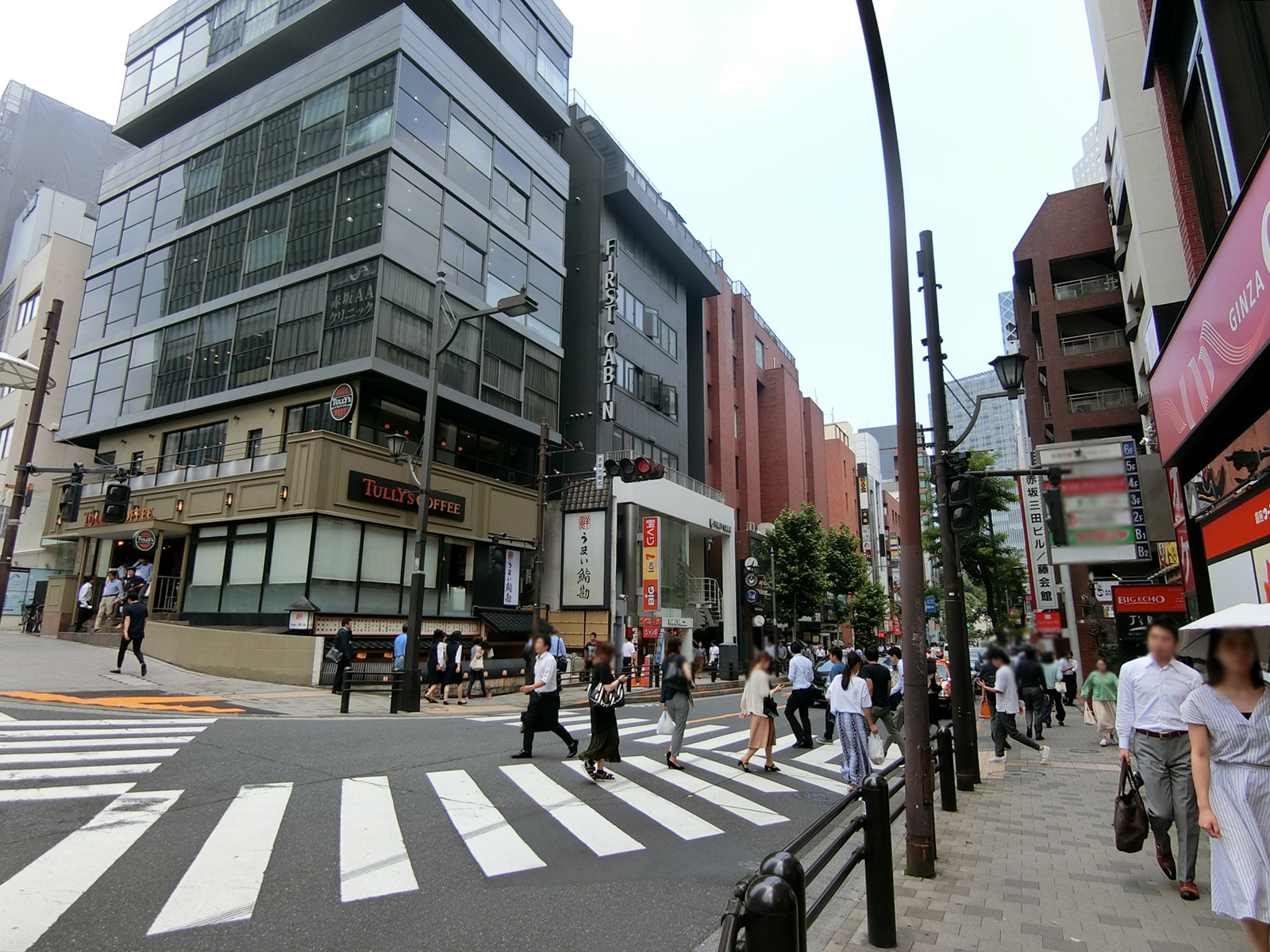 店舗やオフィスの多いエリア