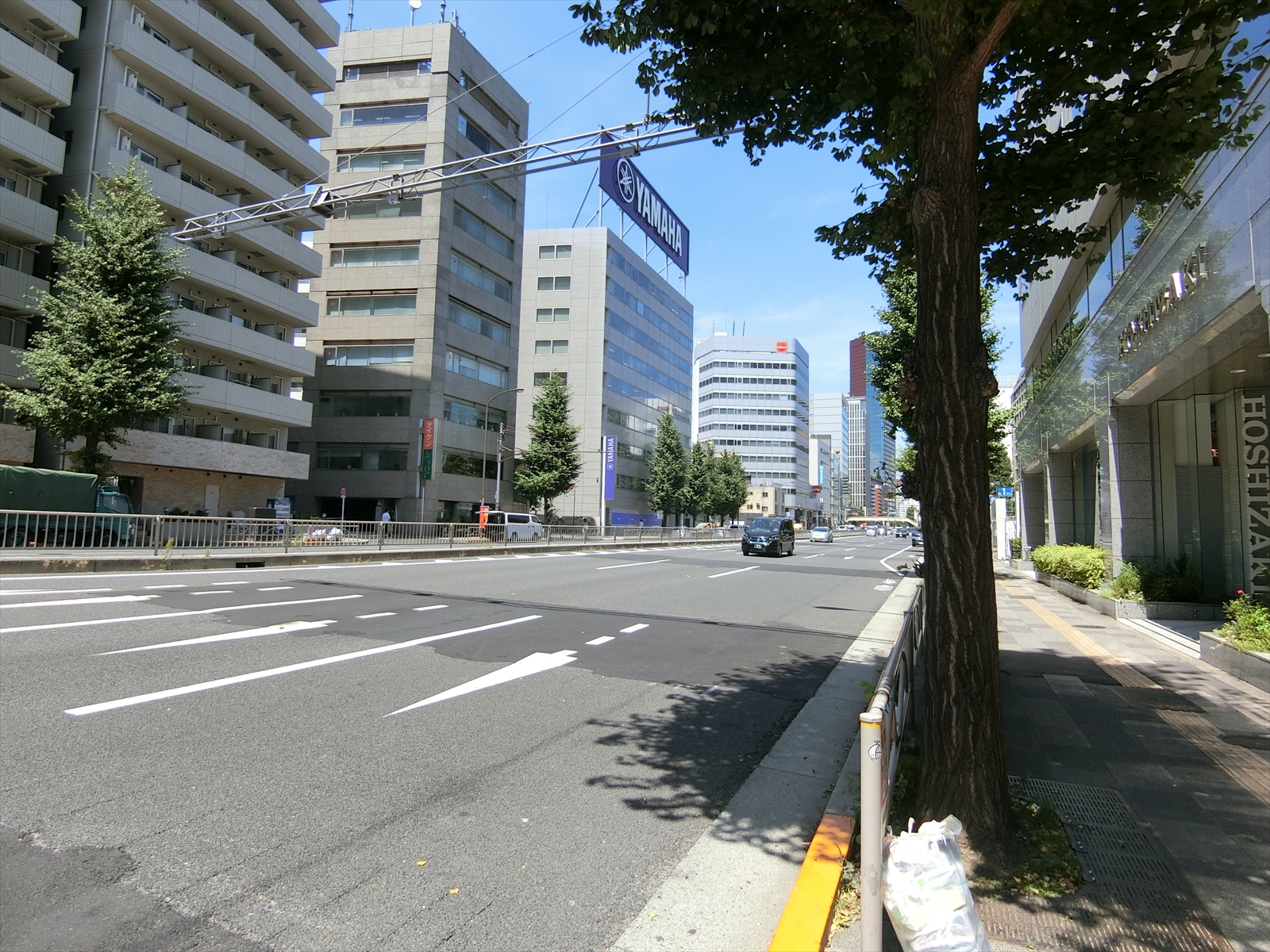 NFKビル前面の第一京浜