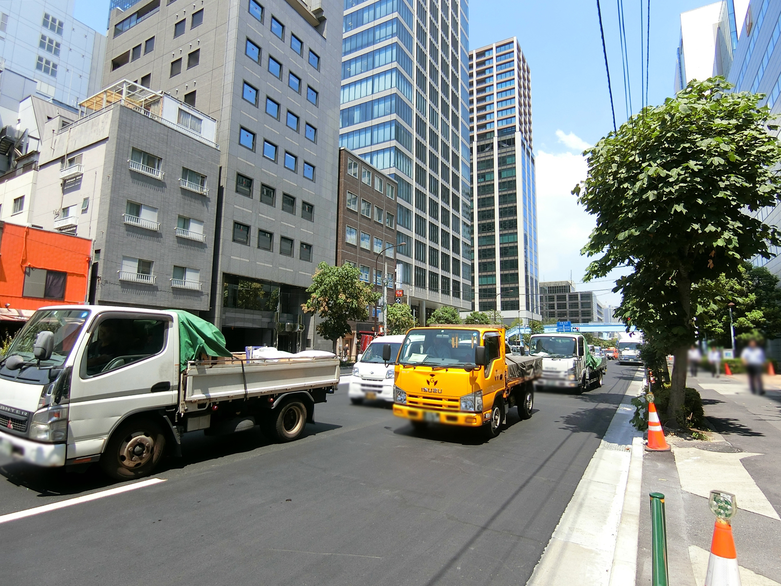石橋ビル前面の旧海岸通り