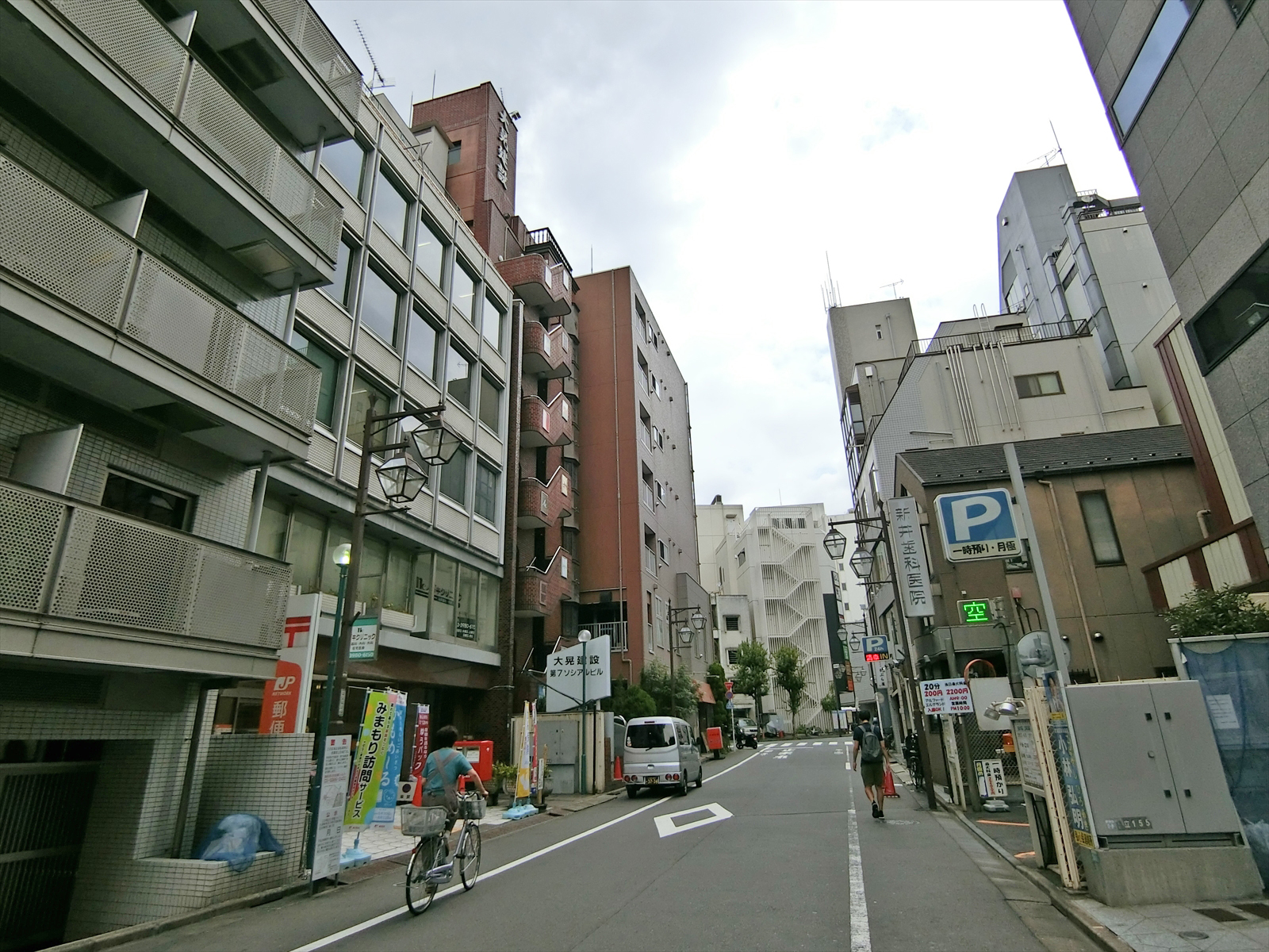 周辺は静かなエリア