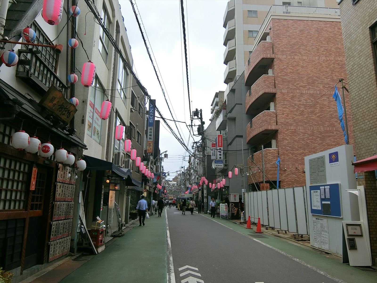 至近の蛇崩・伊勢脇通り