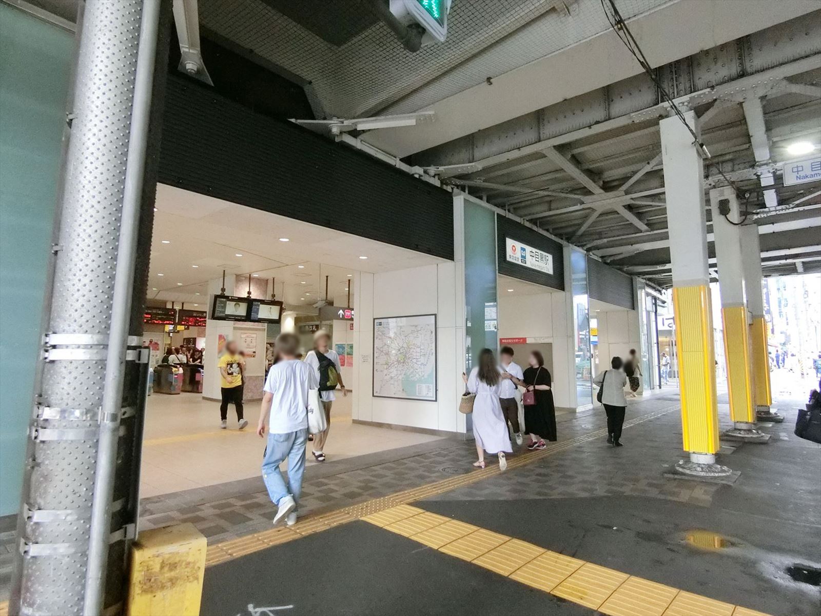 最寄りの「中目黒駅」