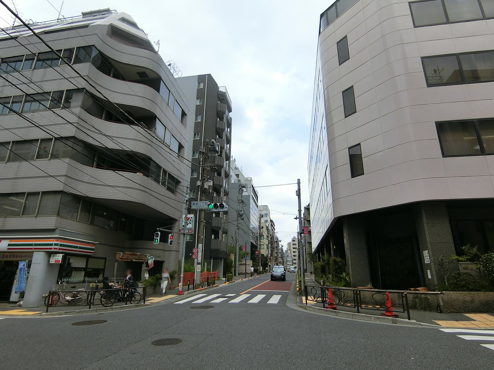 至近のサッカー通り