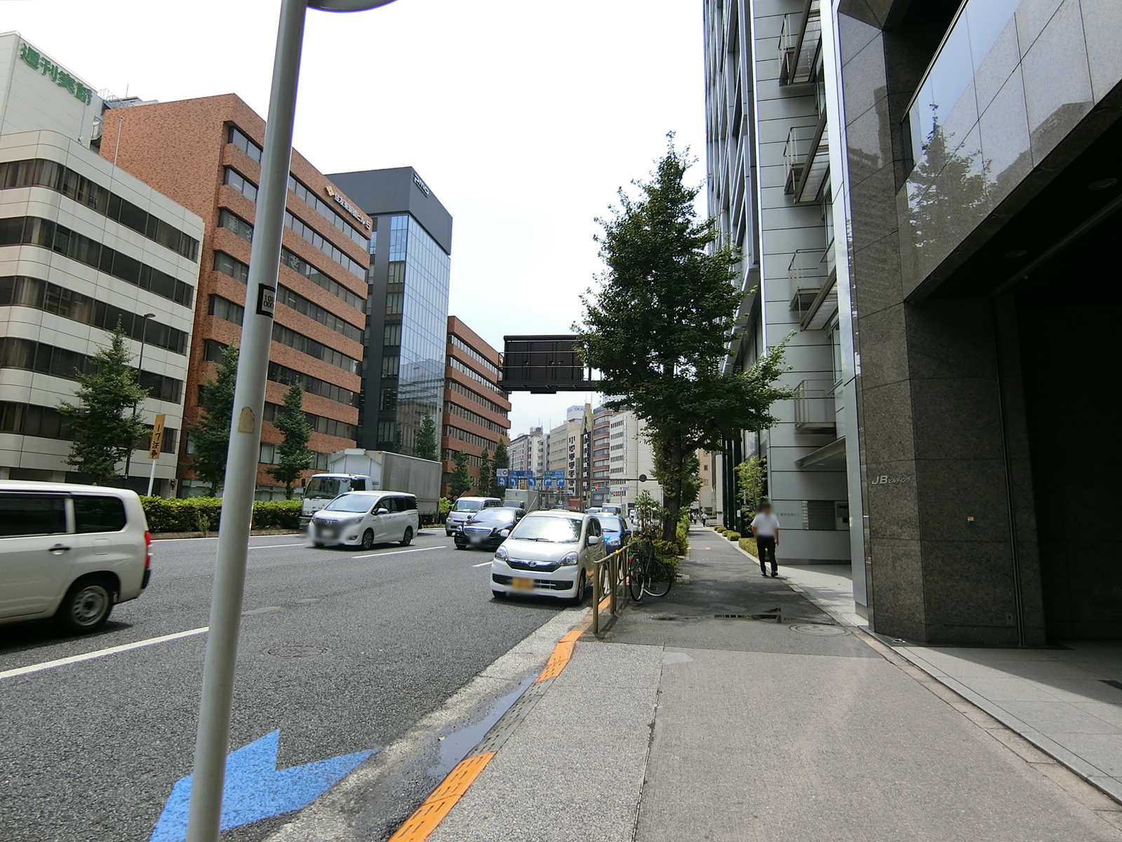 JBビルディング前面の第一京浜