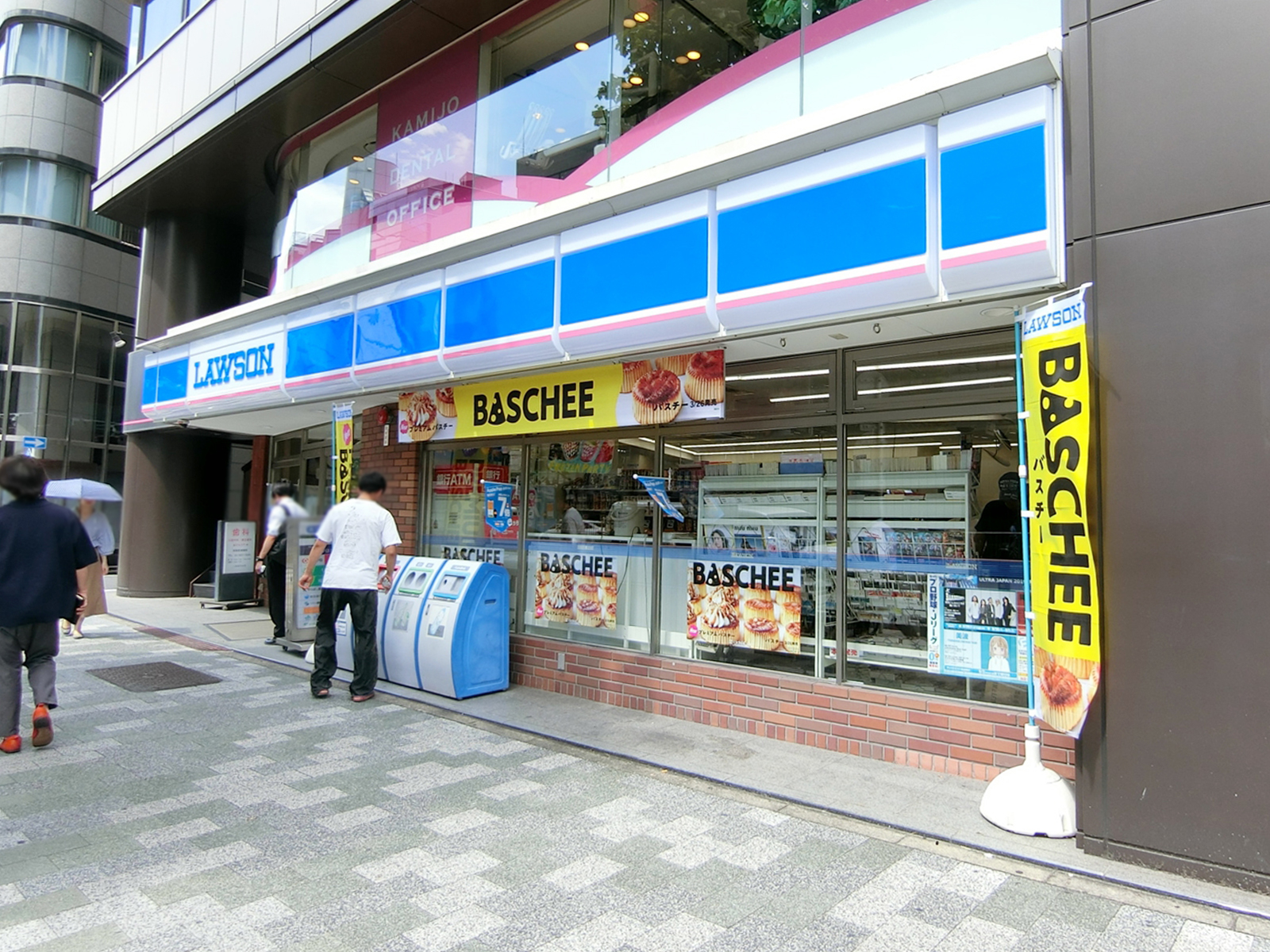 至近のカフェ・ベローチェ 岩本町店