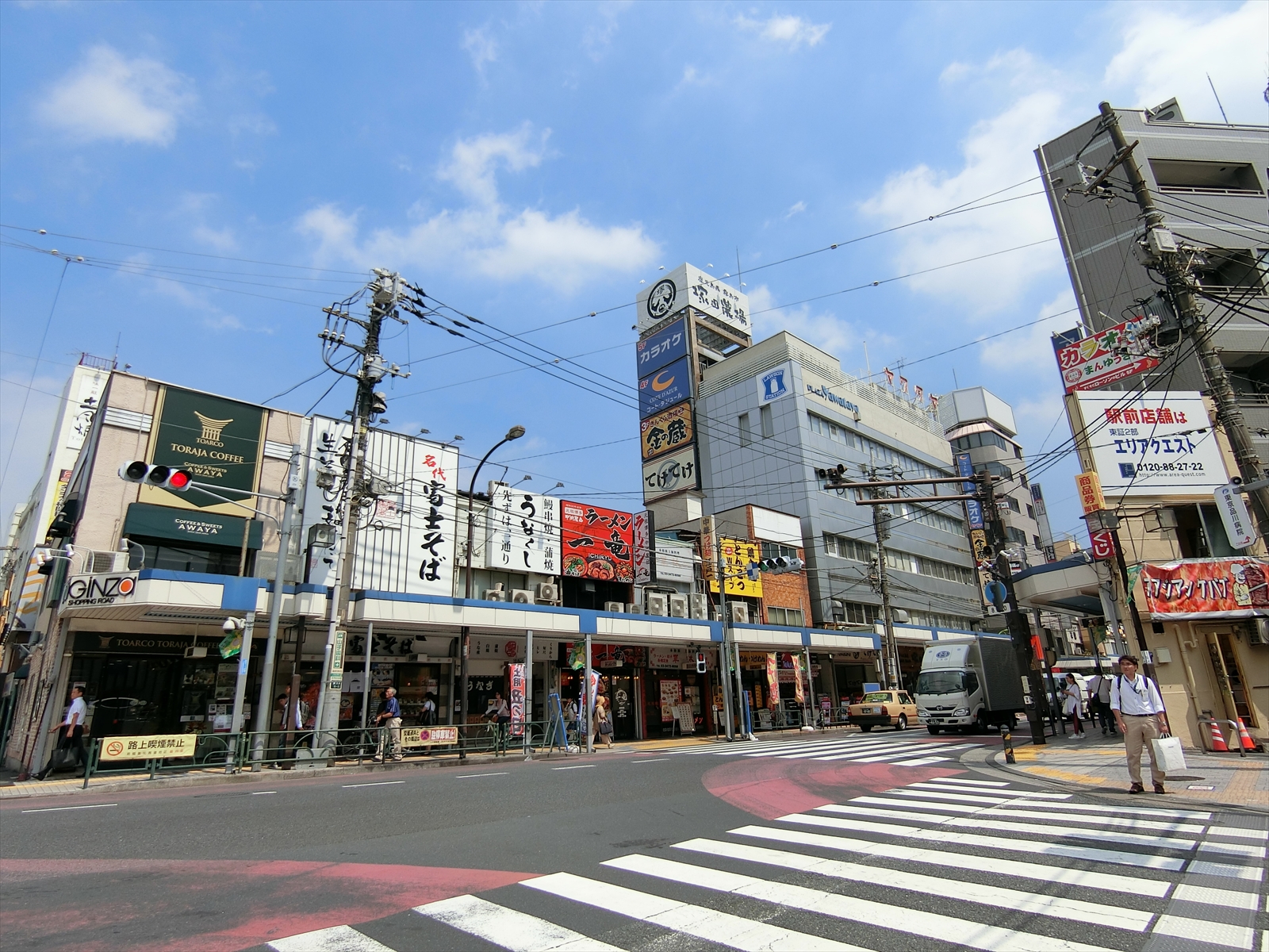 店舗の多い鮫洲大山線付近