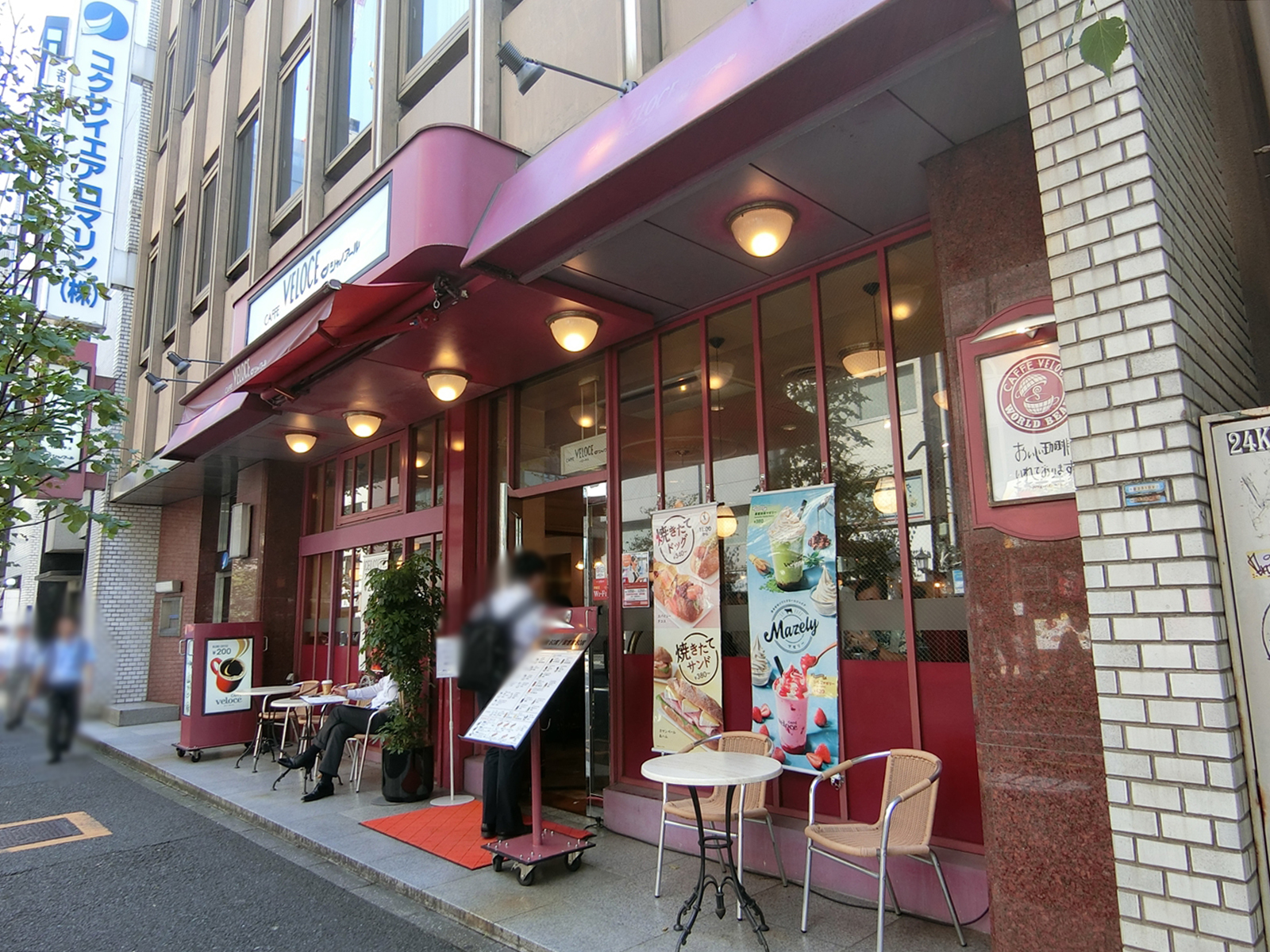 並びのカフェ・ベローチェ